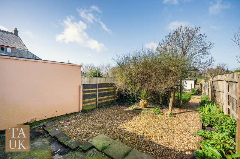 2 bedroom for sale, Beaumaris Road, Beaumaris, LL58, photo 6 of 20