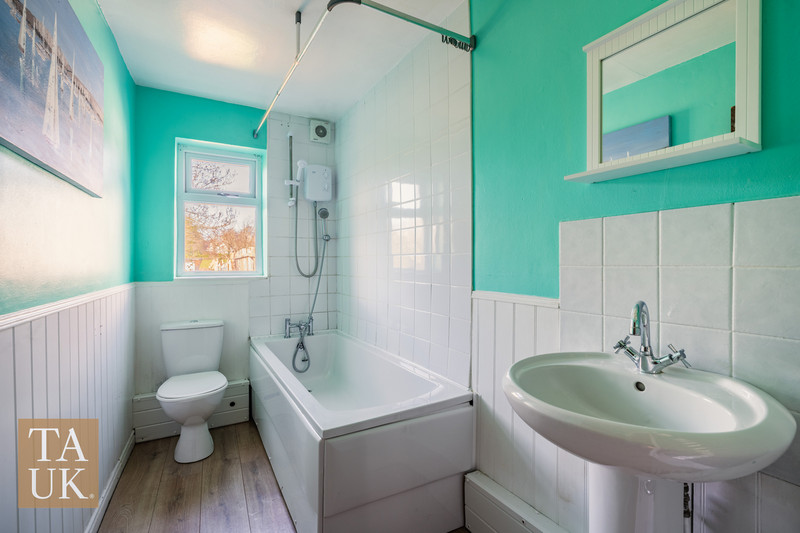 2 bedroom for sale, Beaumaris Road, Beaumaris, LL58, photo 8 of 20