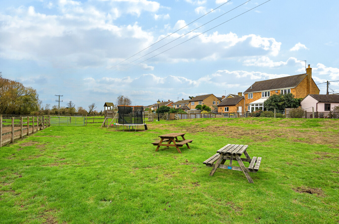 4 bedroom detached house for sale, The Bank, Huntingdon, PE28