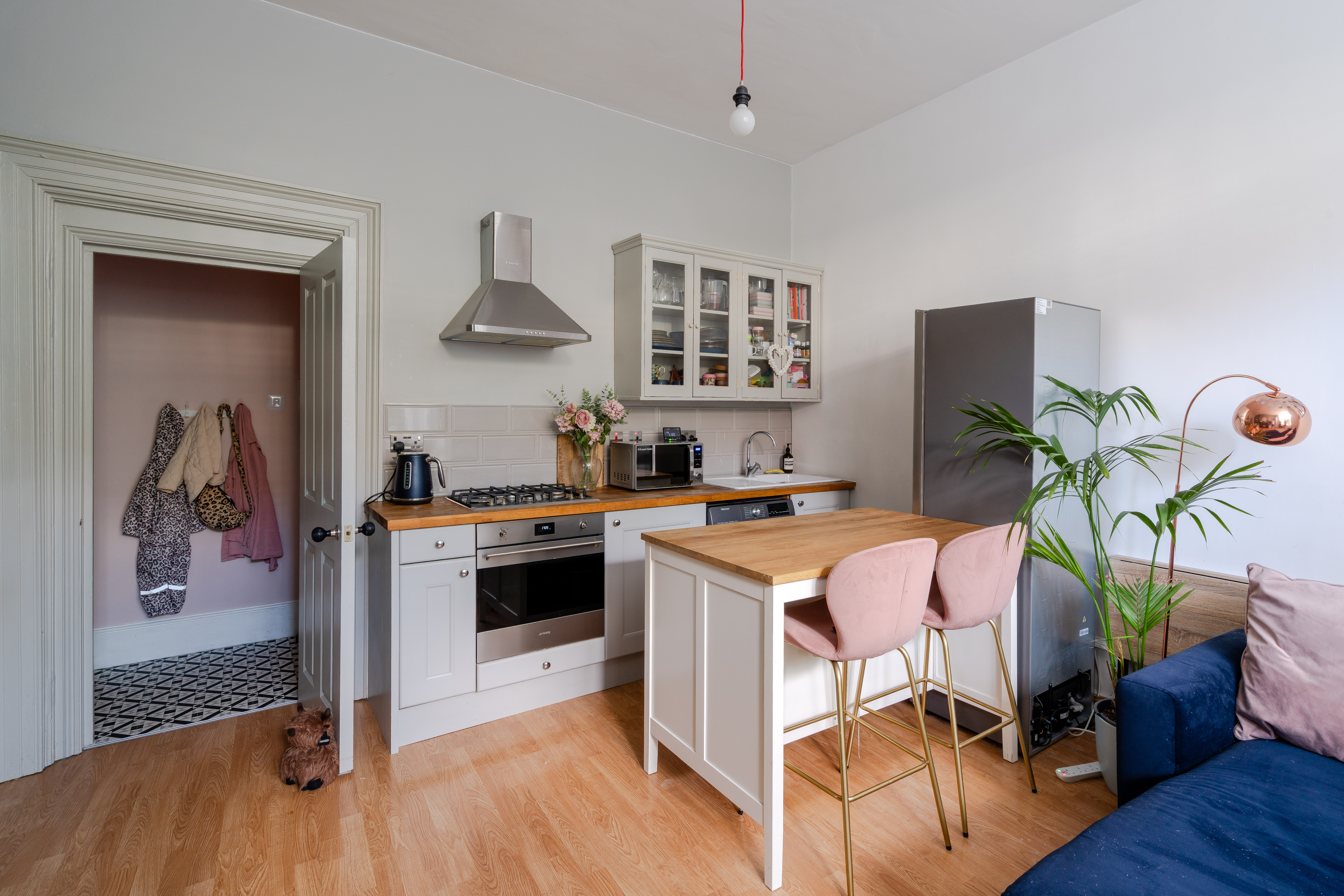 1 bedroom flat for sale, Mornington Road, London, E11, photo 8 of 20