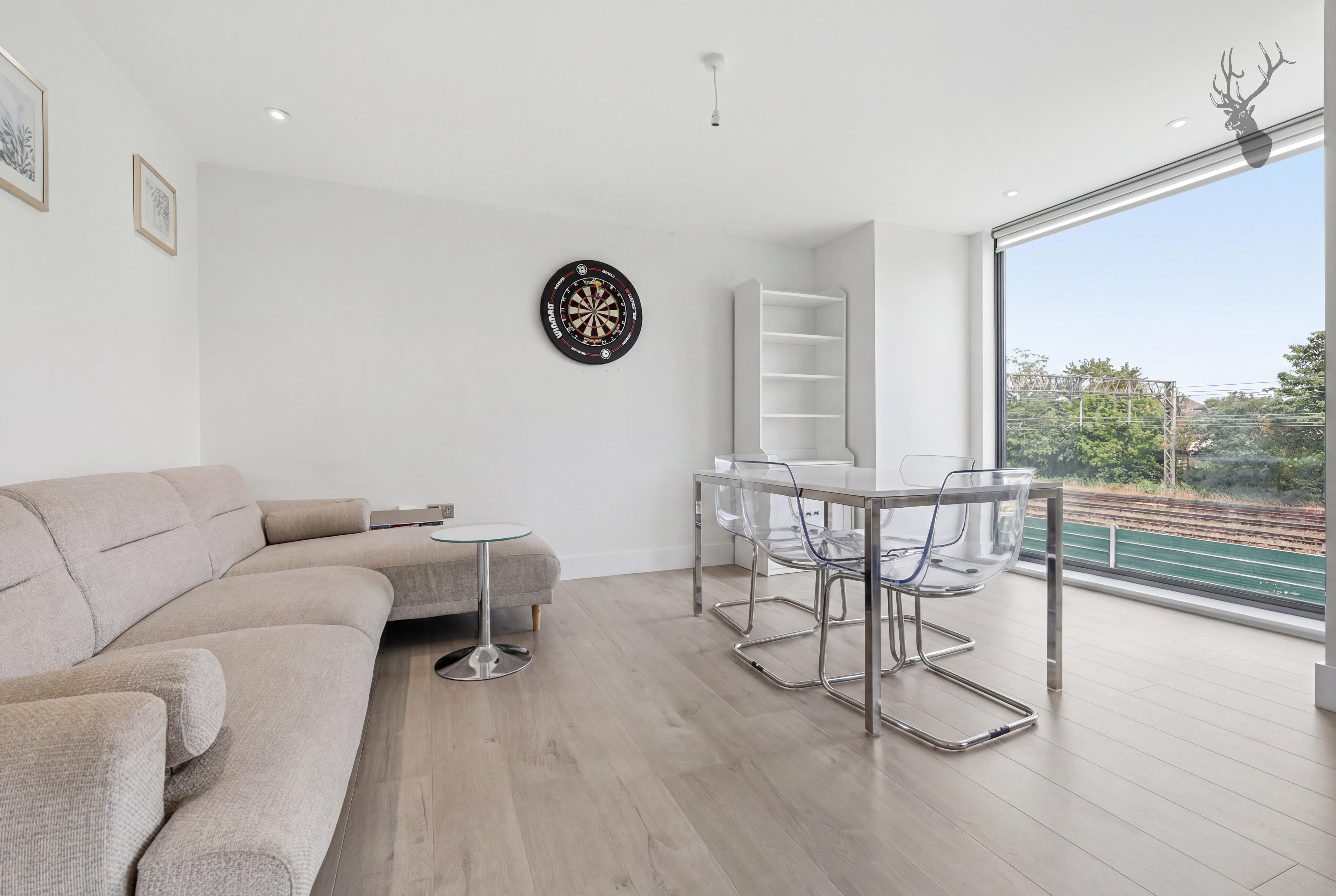 2 bedroom flat for sale, Cart Lane, London, E4, photo 3