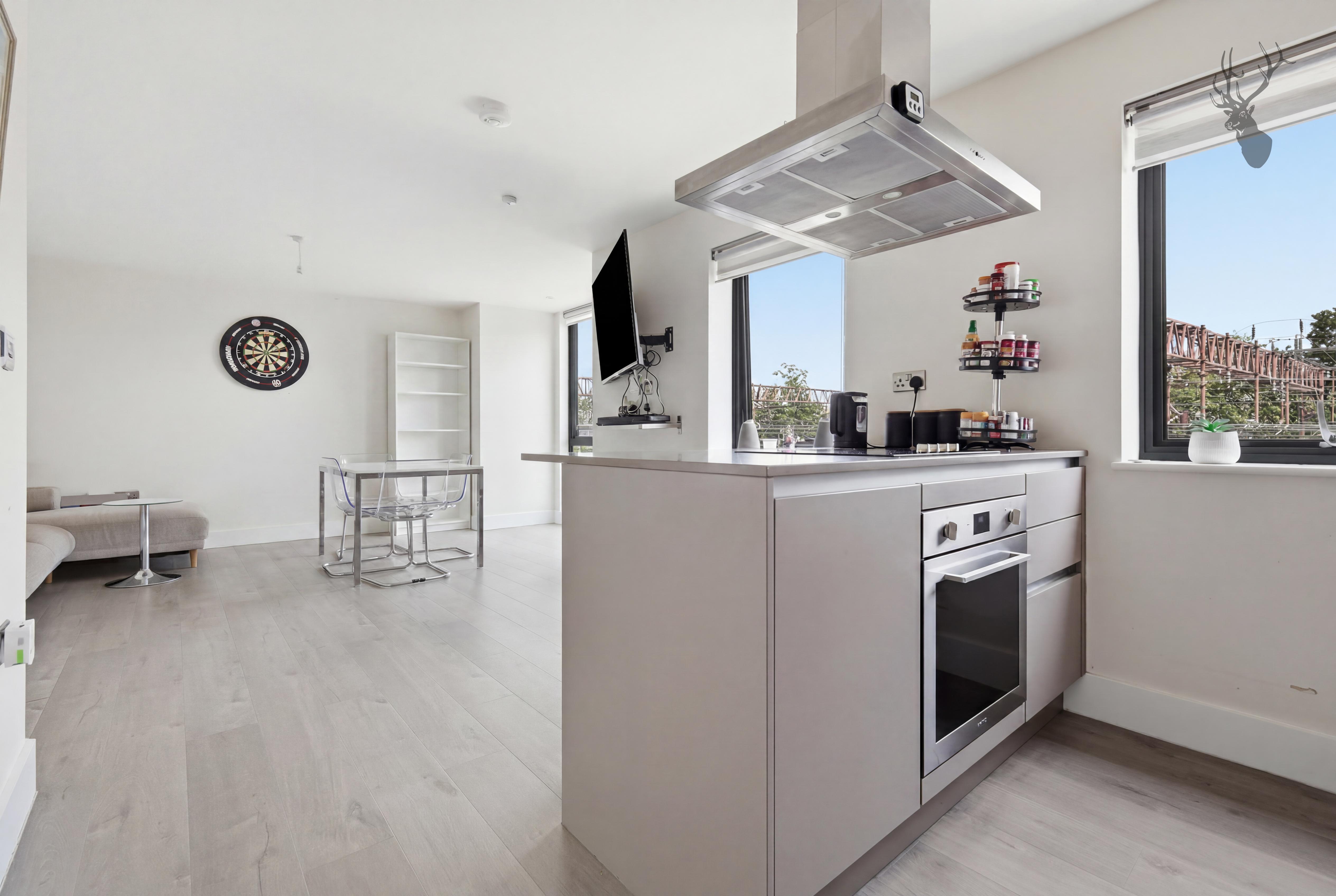 2 bedroom flat for sale, Cart Lane, London, E4, photo 7 of 15