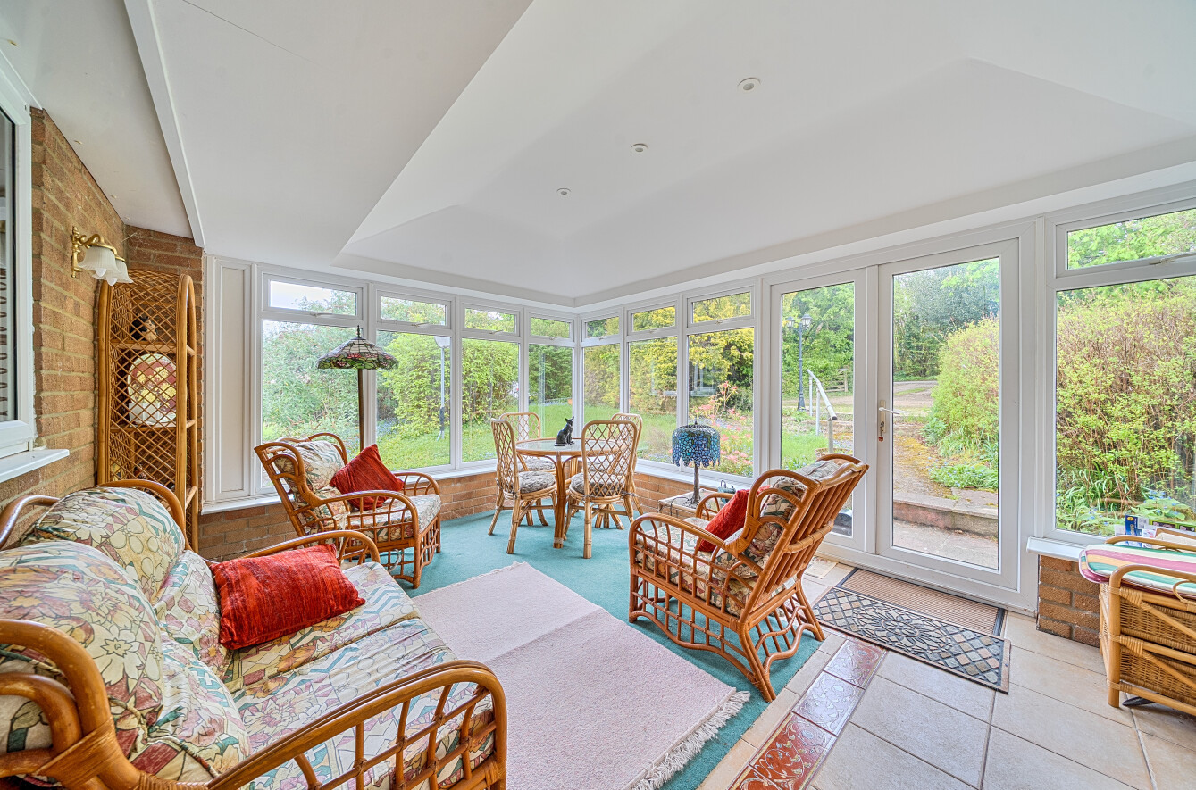 4 bedroom detached bungalow for sale, Aveley Wychend Goatacre Road, Alton, GU34