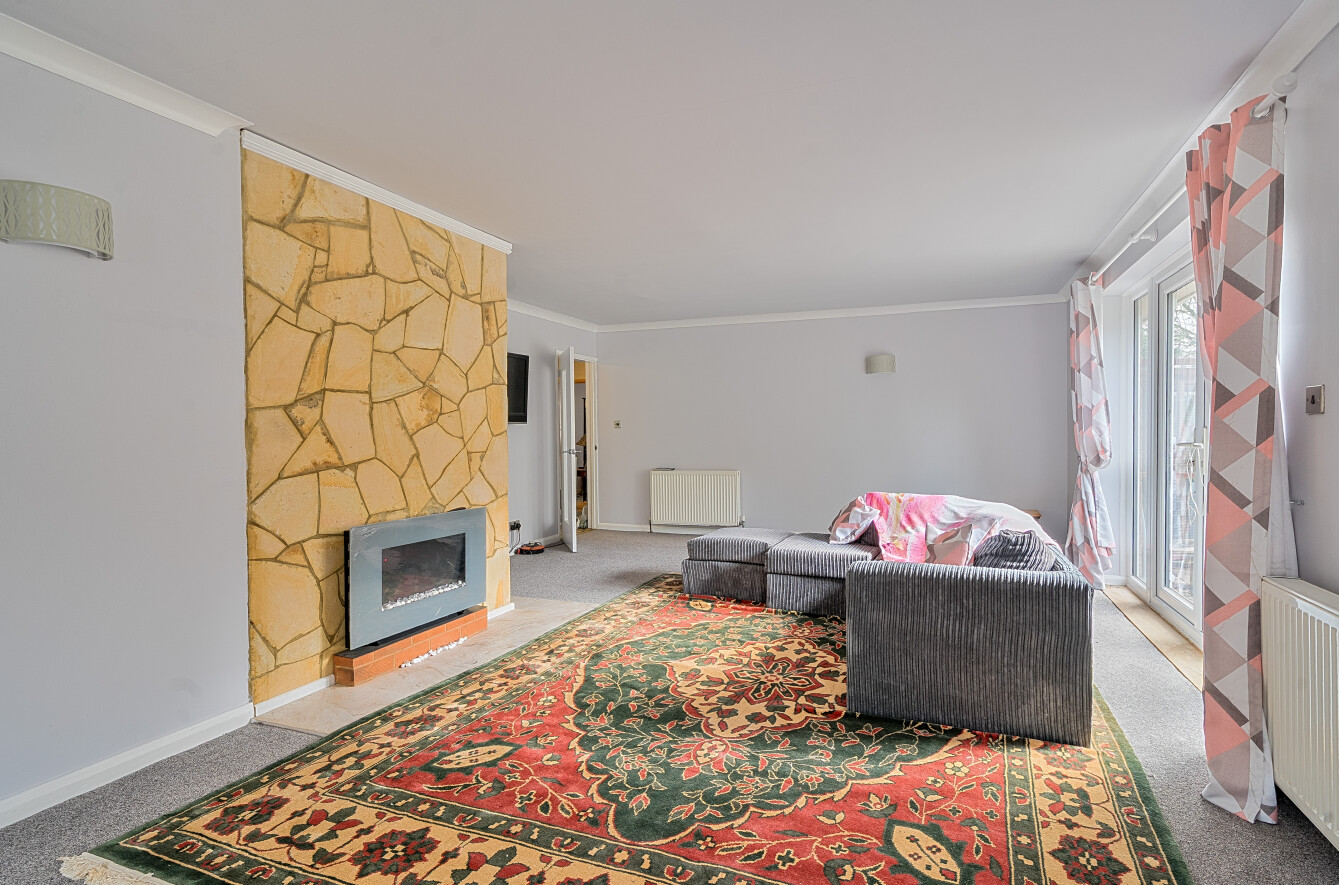 4 bedroom detached bungalow for sale, Aveley Wychend Goatacre Road, Alton, GU34