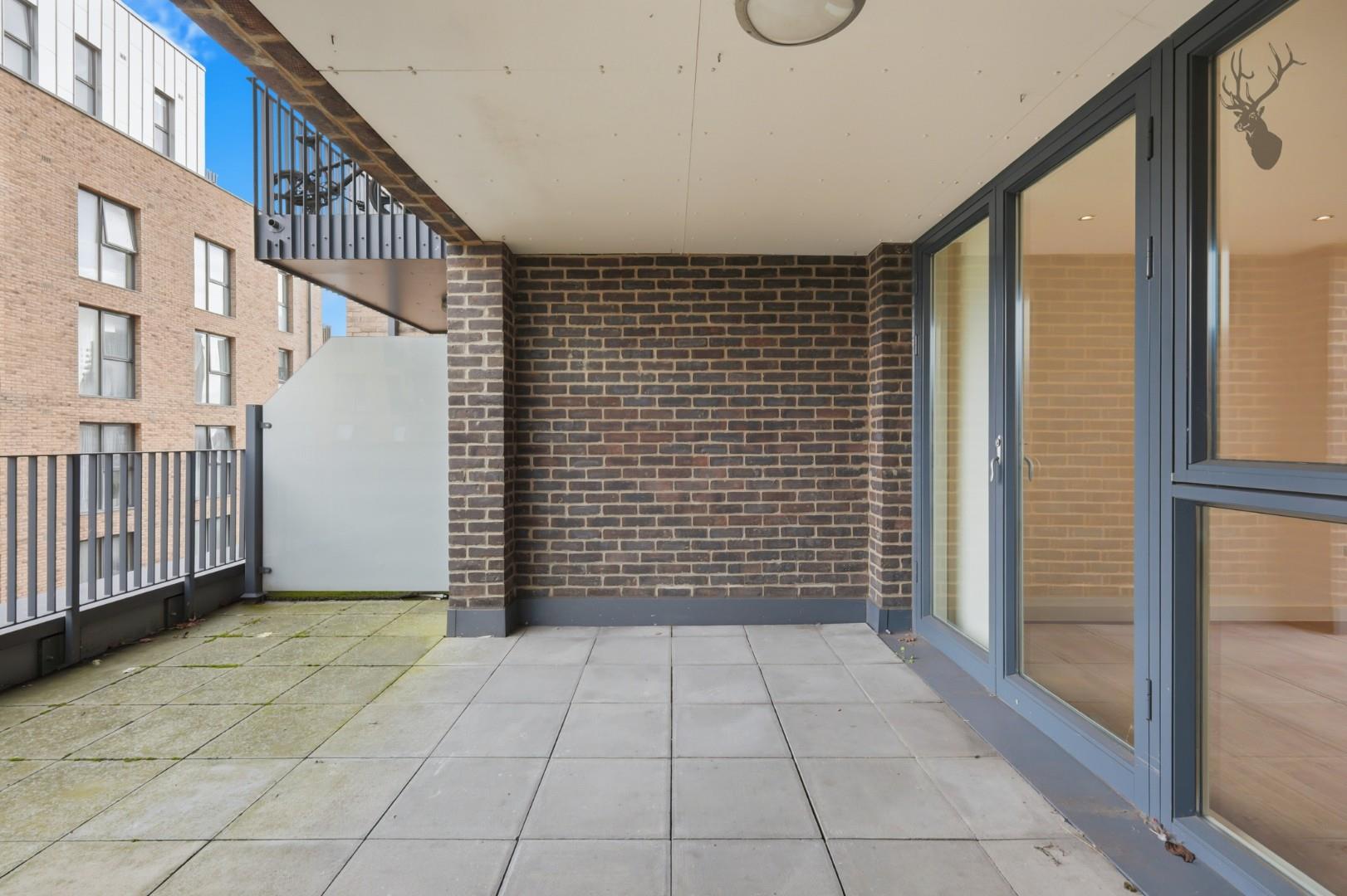 2 bedroom apartment for sale, Berger Court, London, E3, photo 8 of 20