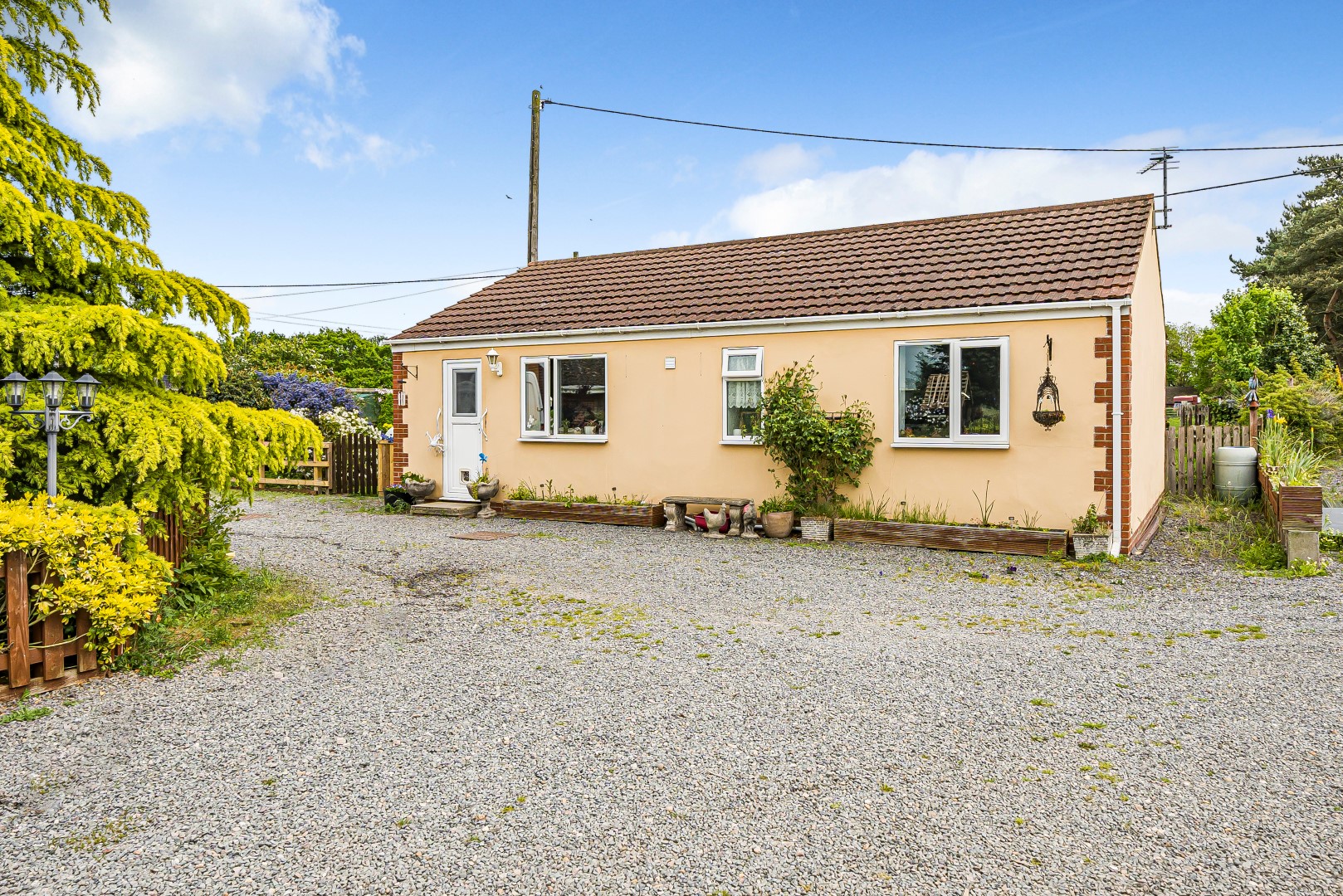 4 bedroom detached bungalow for sale, White Gate Farm New Lane, Newark, NG23