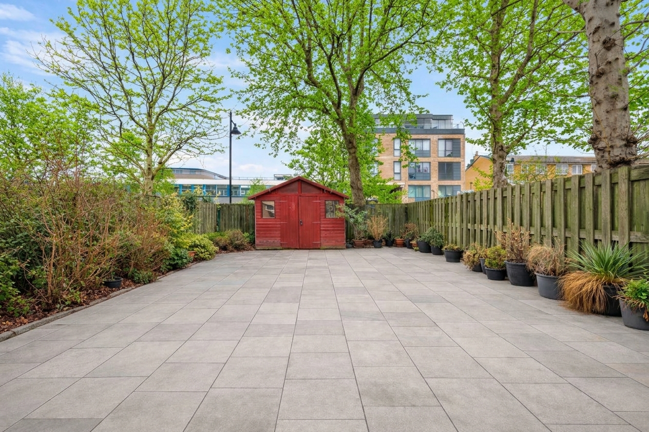 2 bedroom maisonette for sale, Barford House, Bow, E3, photo 3
