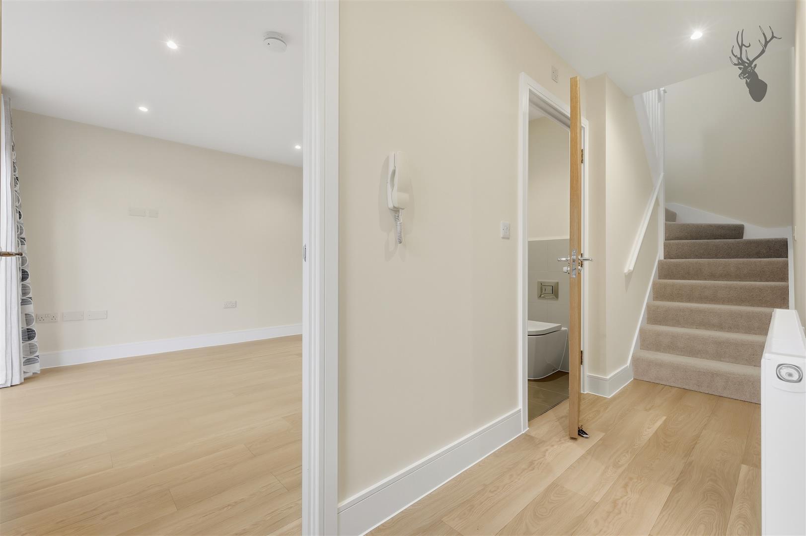 2 bedroom apartment for sale, Theydon Mews Station Approach, Epping, CM16, photo 3