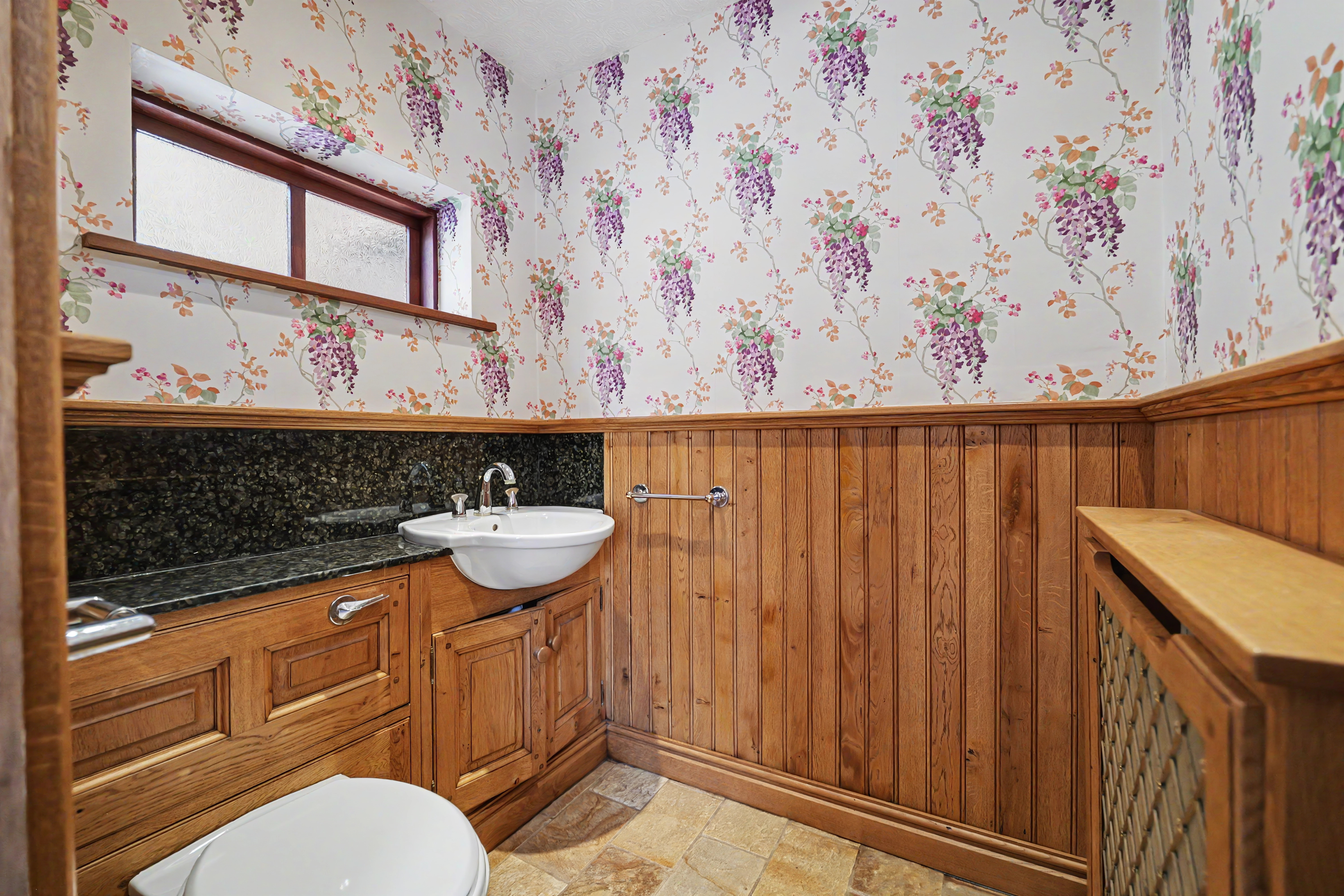 4 bedroom detached house for sale, Yew Tree Farm Main Street, Leicester, LE8