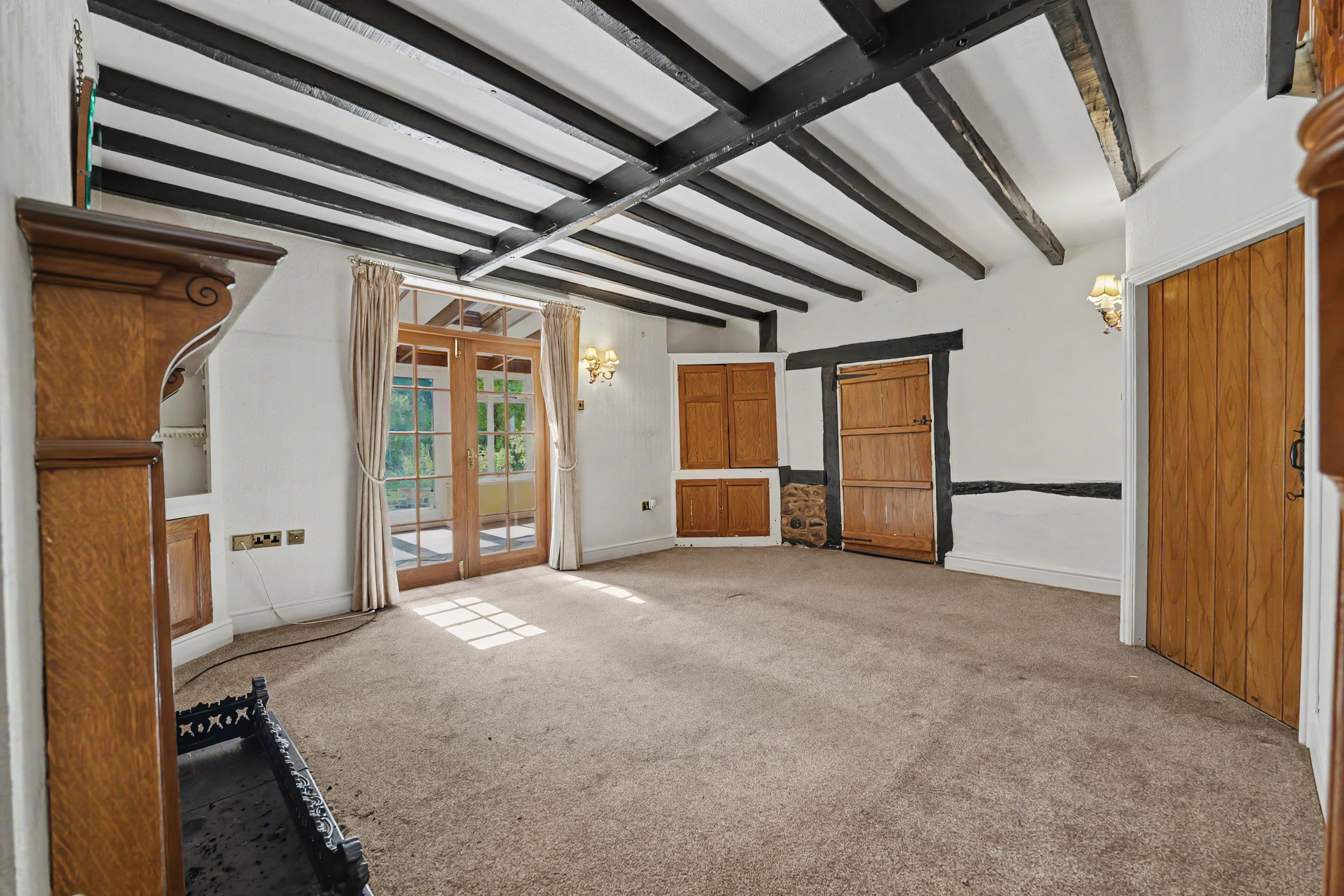 4 bedroom detached house for sale, Yew Tree Farm Main Street, Leicester, LE8