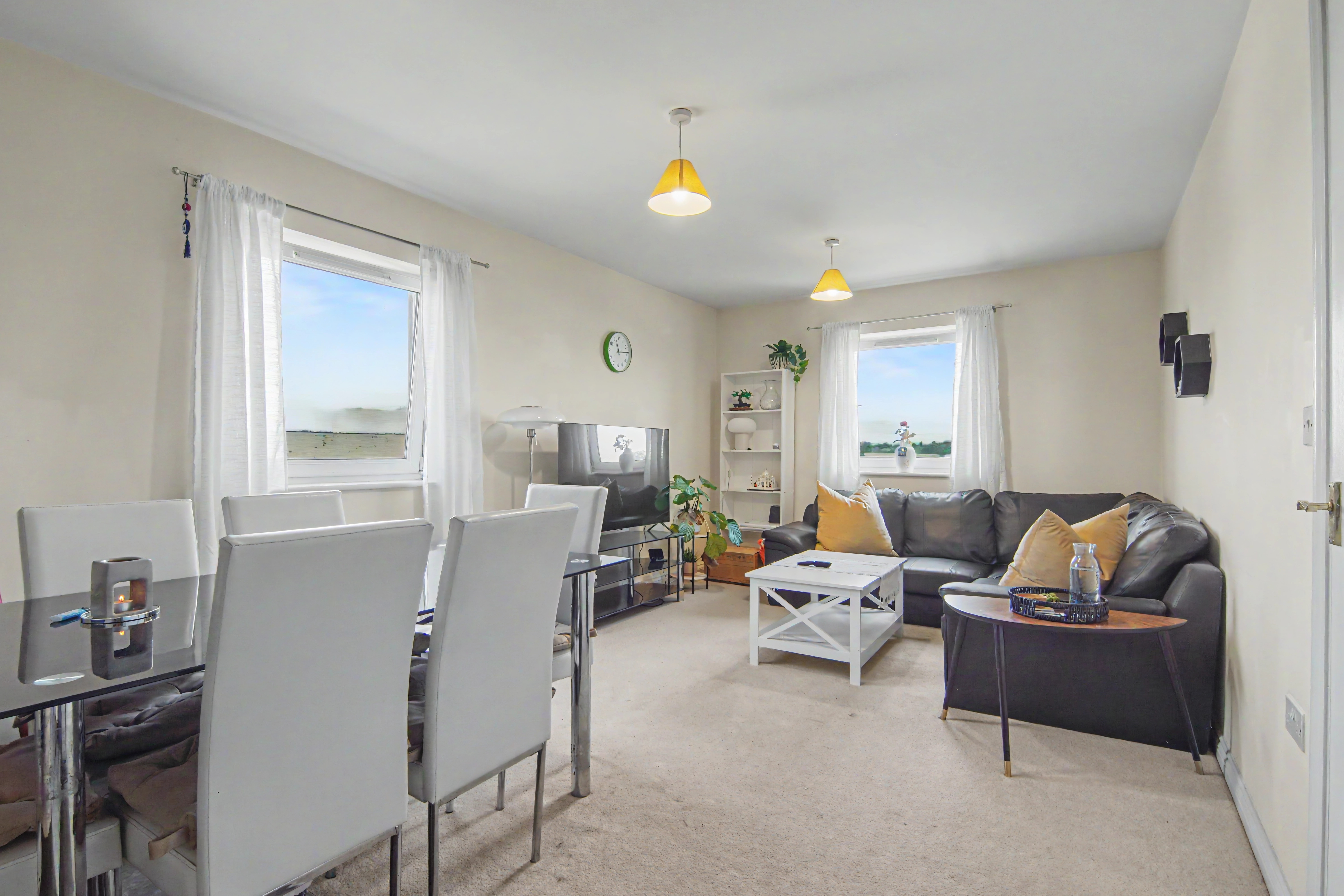2 bedroom flat for sale, Calverly Court, Coventry, CV3, photo 2