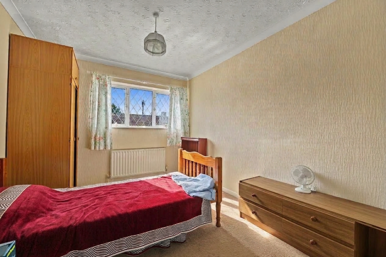 3 bedroom terraced house for sale, Garnett Crescent, Leicester, LE2