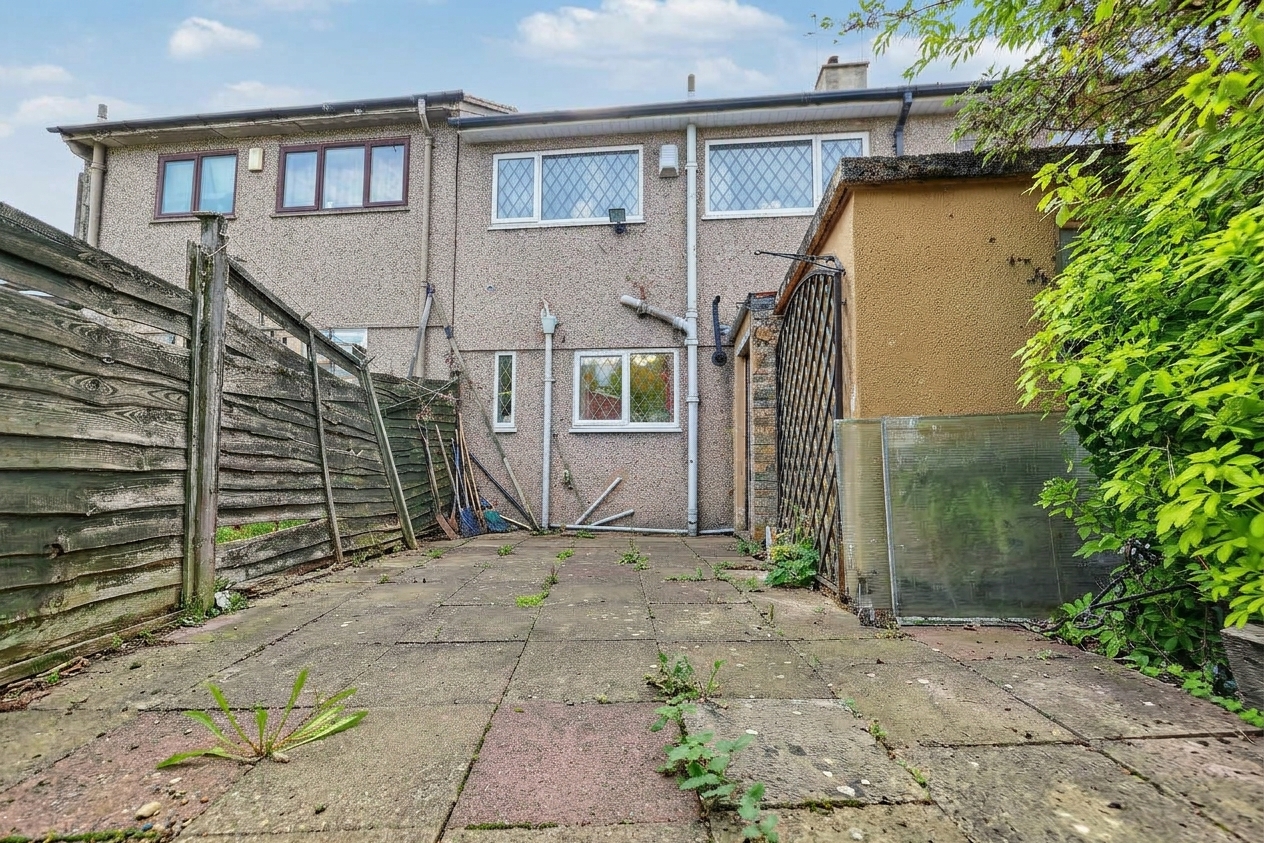 3 bedroom terraced house for sale, Garnett Crescent, Leicester, LE2