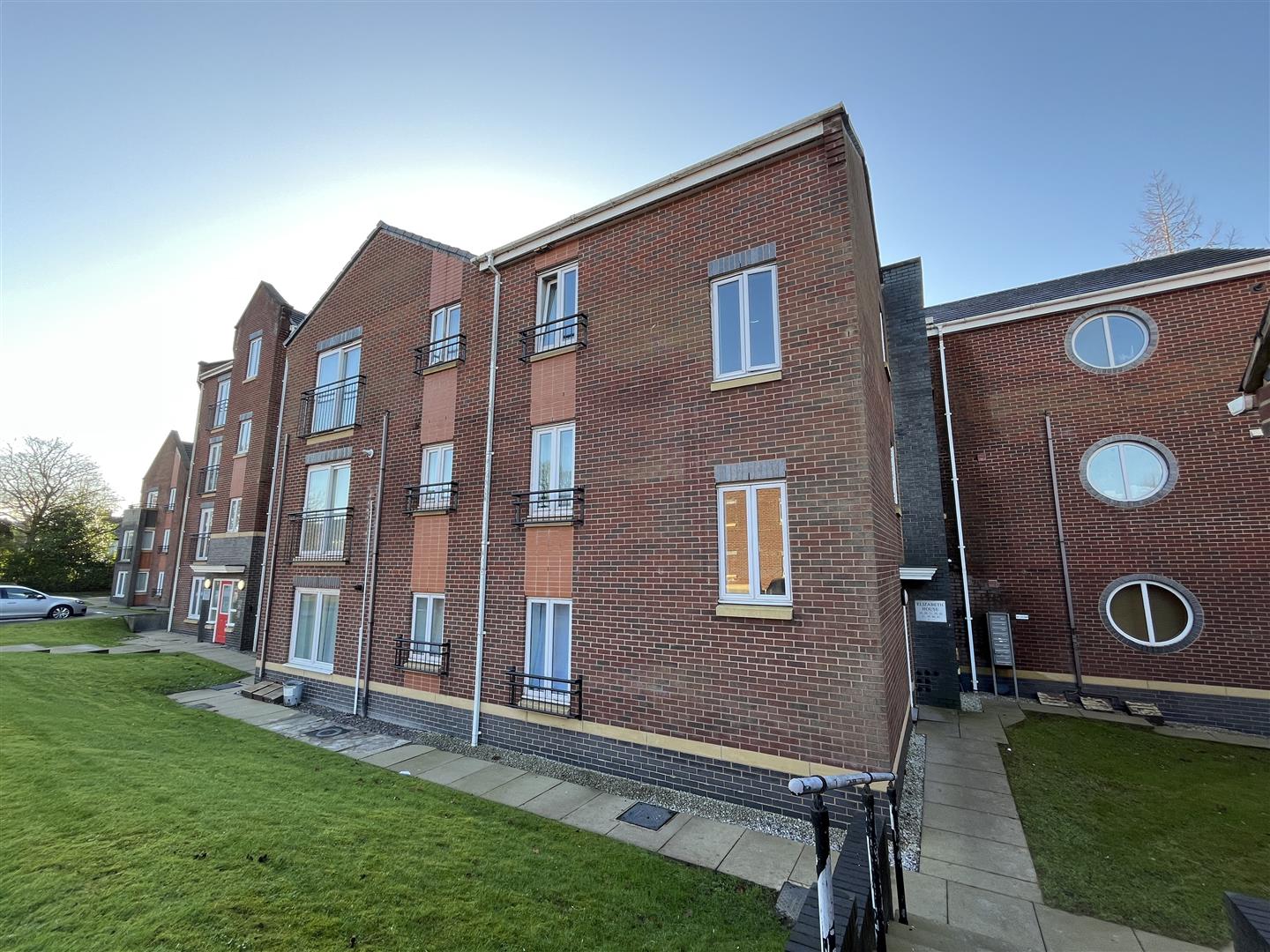 2 bedroom apartment for sale, Elizabeth House Scholars Court, Stoke-On-Trent, ST4