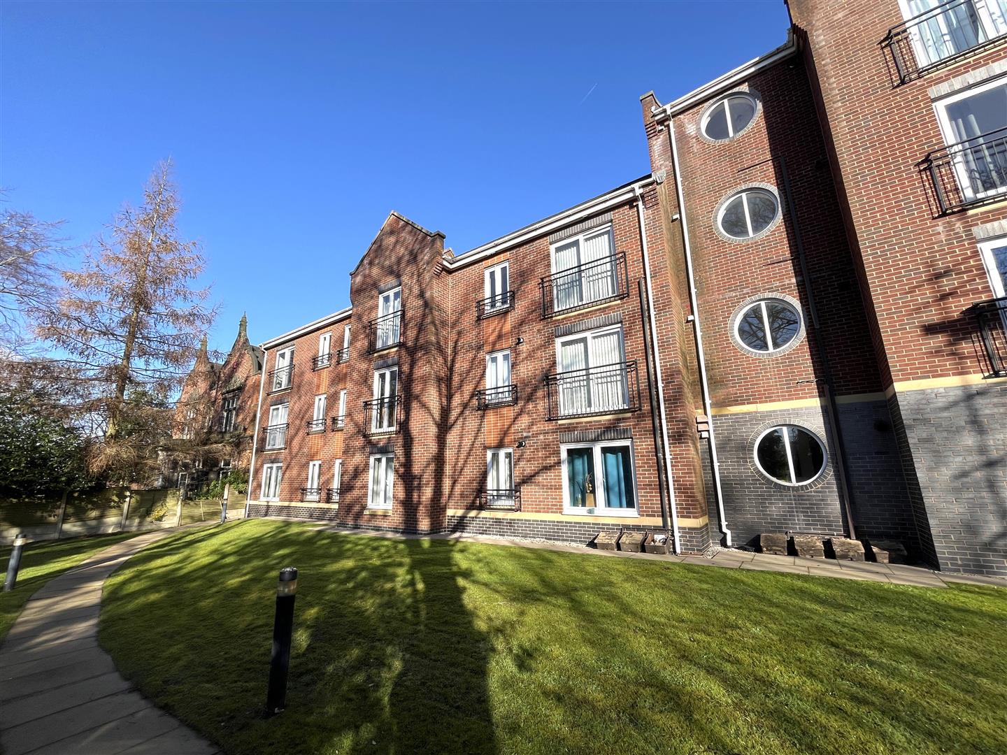 2 bedroom apartment for sale, Elizabeth House Scholars Court, Stoke-On-Trent, ST4, photo 2