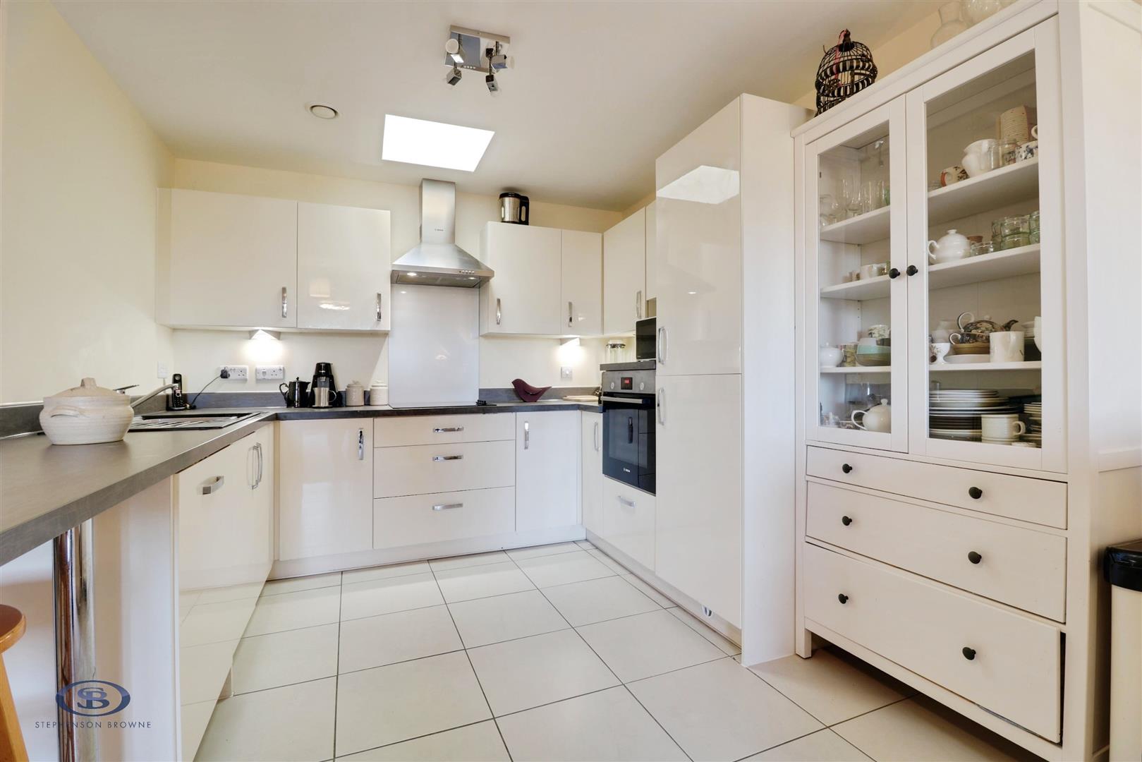 2 bedroom apartment for sale, The Oaks Cedar Avenue, Stoke-On-Trent, ST7, photo 6 of 13