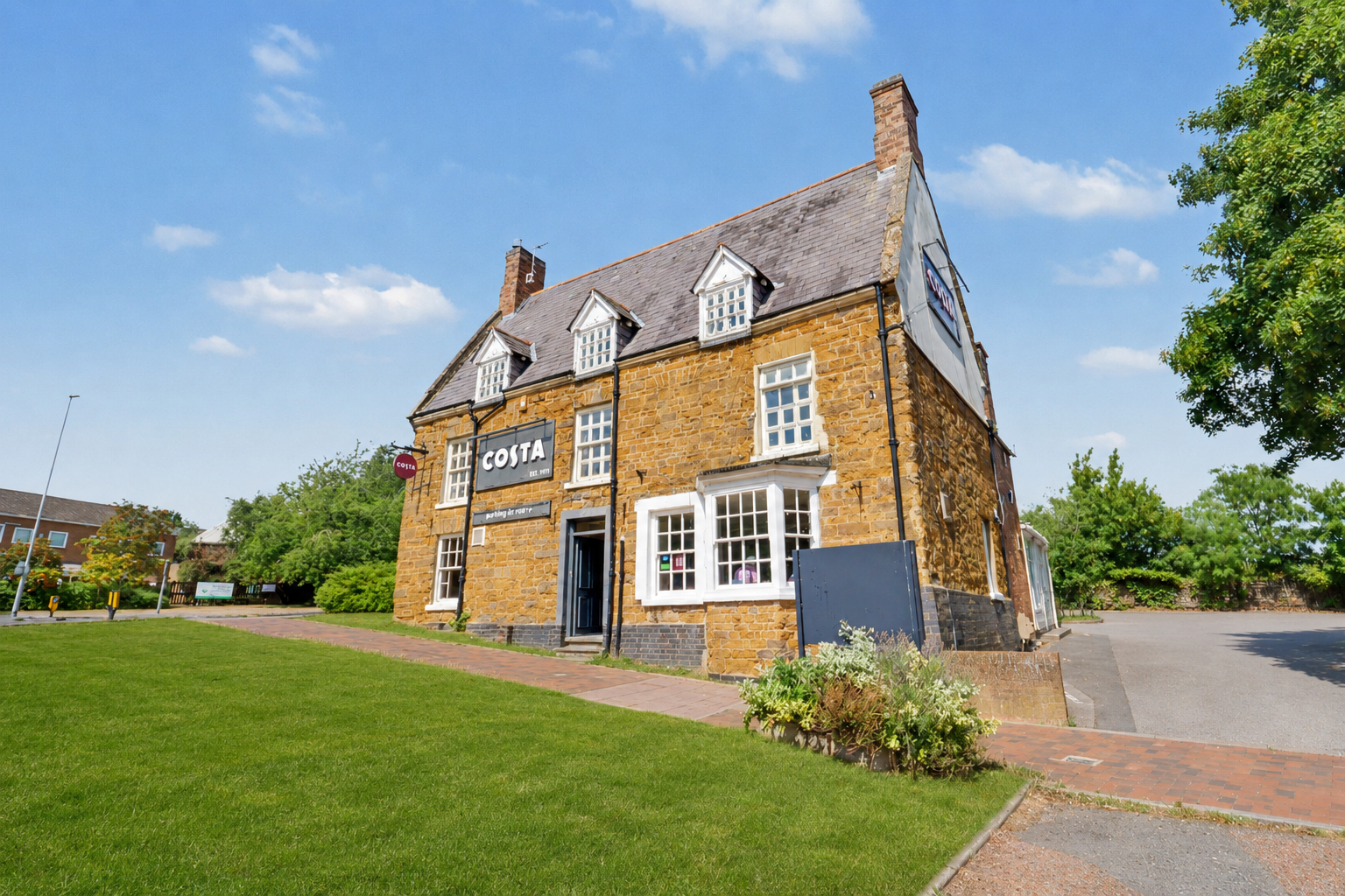 4 bedroom detached house for sale, Stanton Close, Northamptonshire, NN14