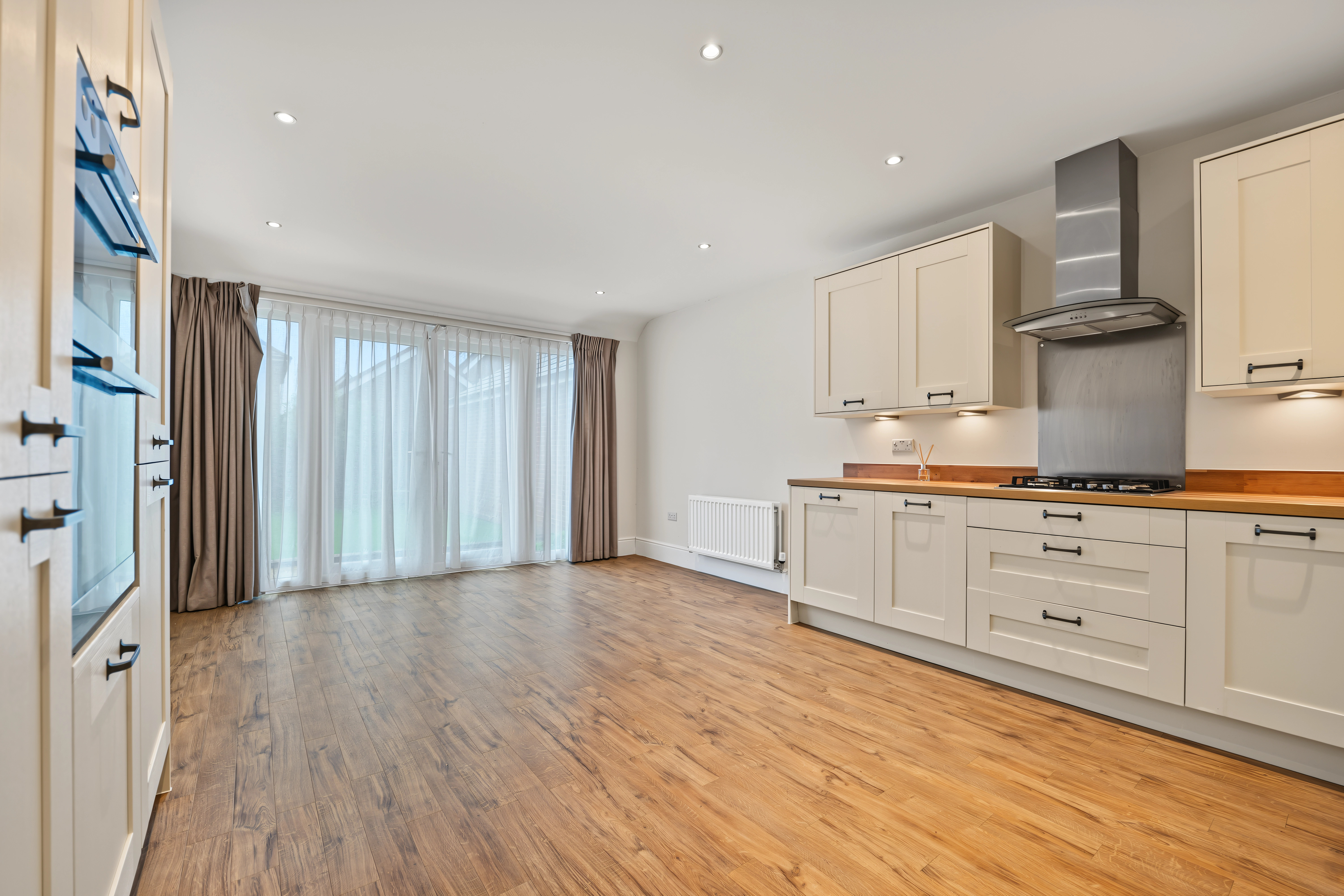4 bedroom detached house for sale, Augustus Close, Nuneaton, CV11