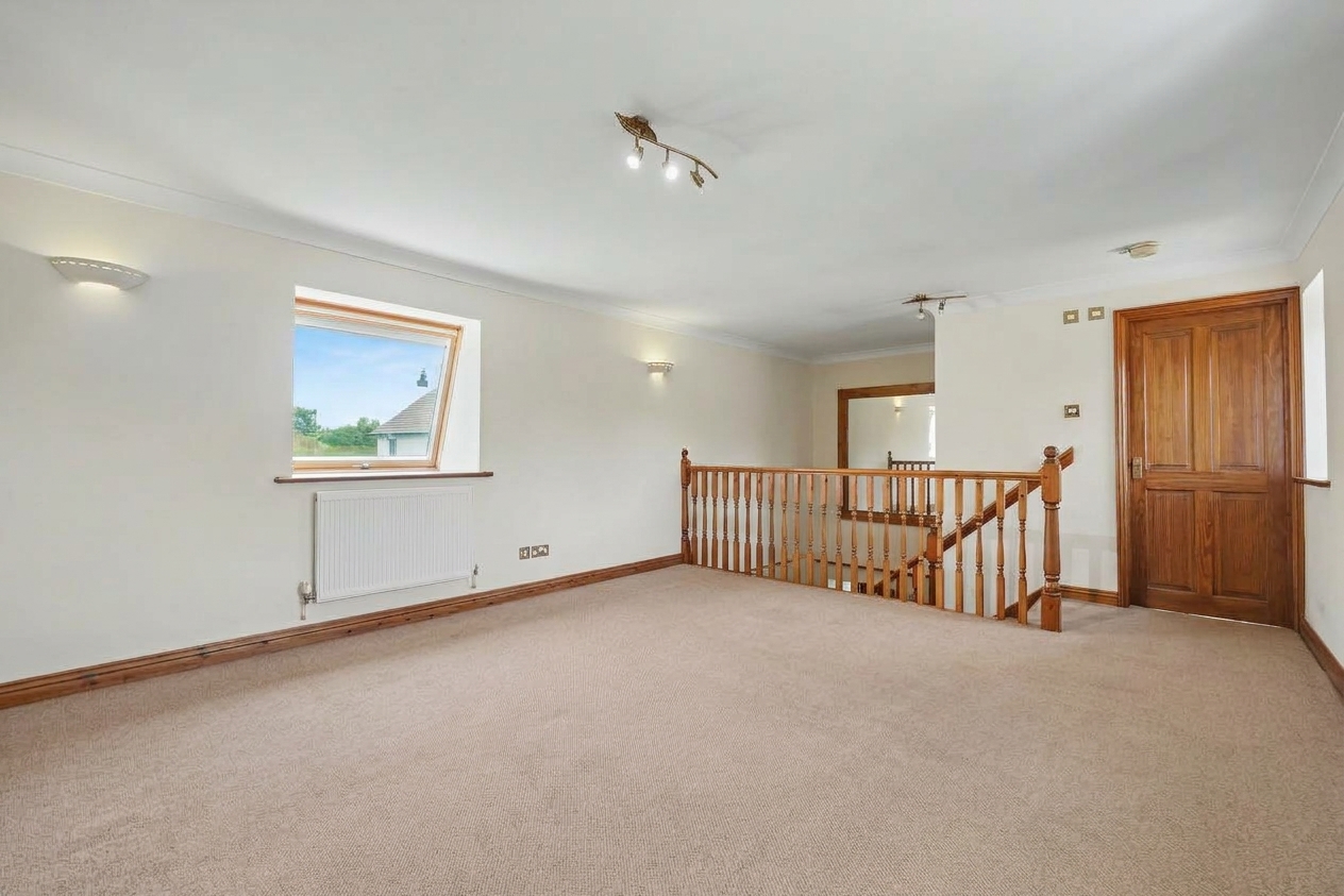 4 bedroom detached house for sale, Doddington Road, Northampton, NN6