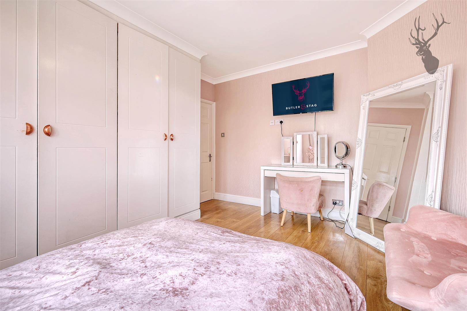 4 bedroom semi detached house for sale, Fairlight Avenue, London, E4, photo 14 of 20