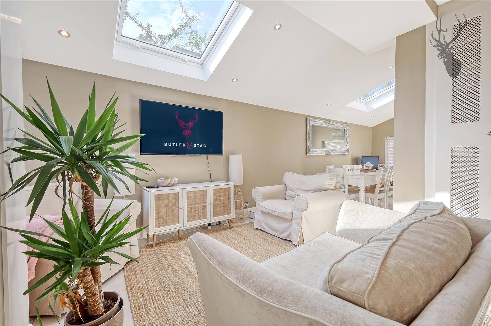 4 bedroom semi detached house for sale, Fairlight Avenue, London, E4, photo 3