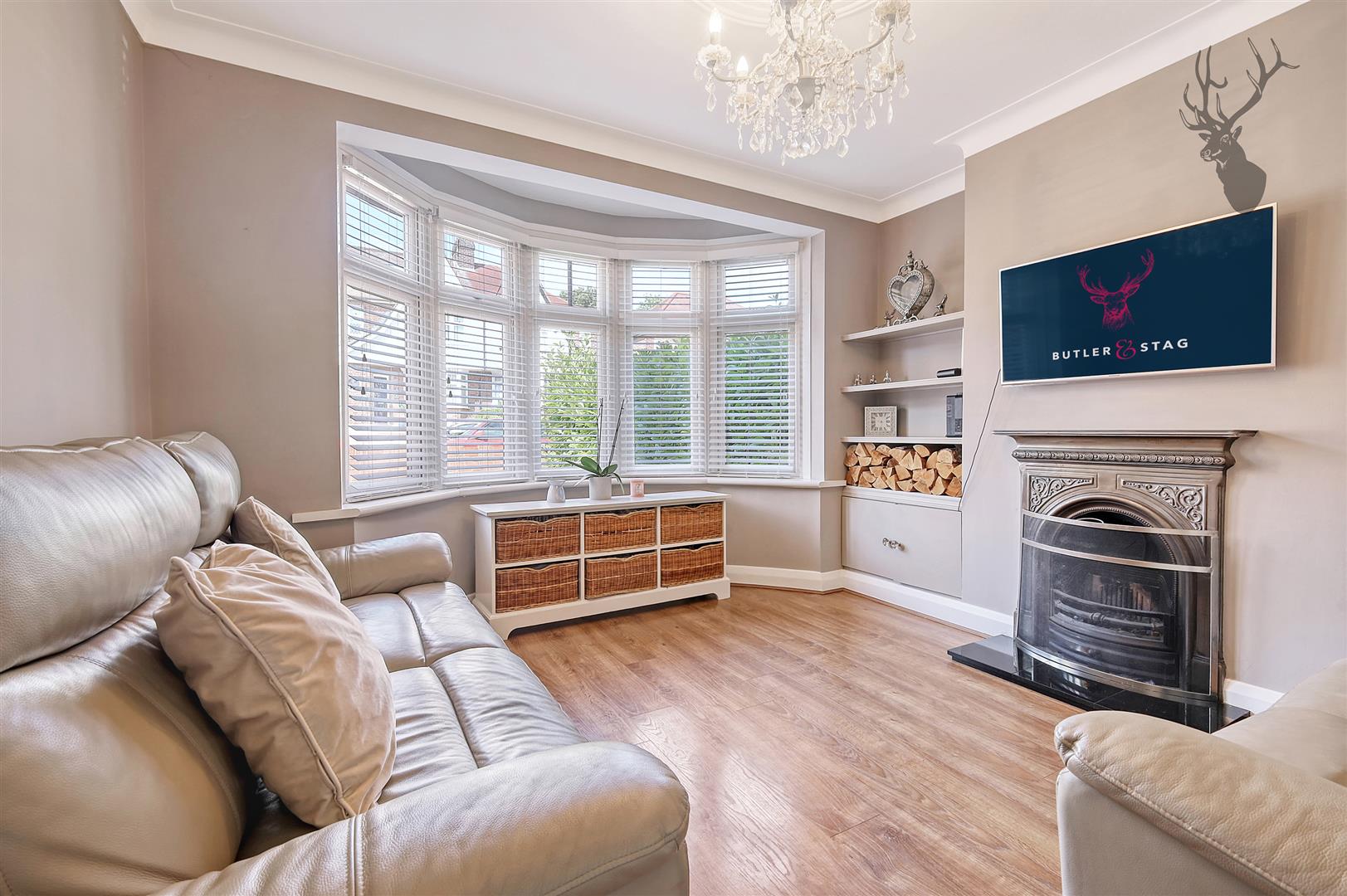 4 bedroom semi detached house for sale, Fairlight Avenue, London, E4, photo 4