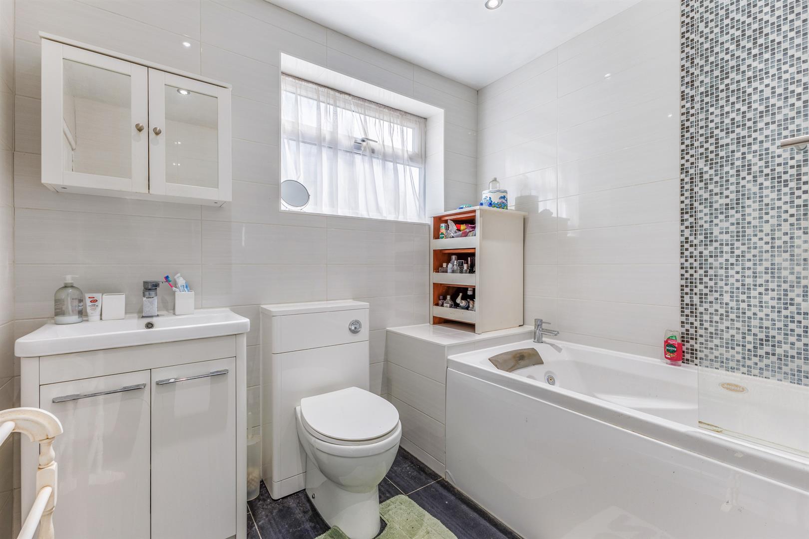 4 bedroom detached bungalow for sale, Nuneaton Road, Bedworth, CV12