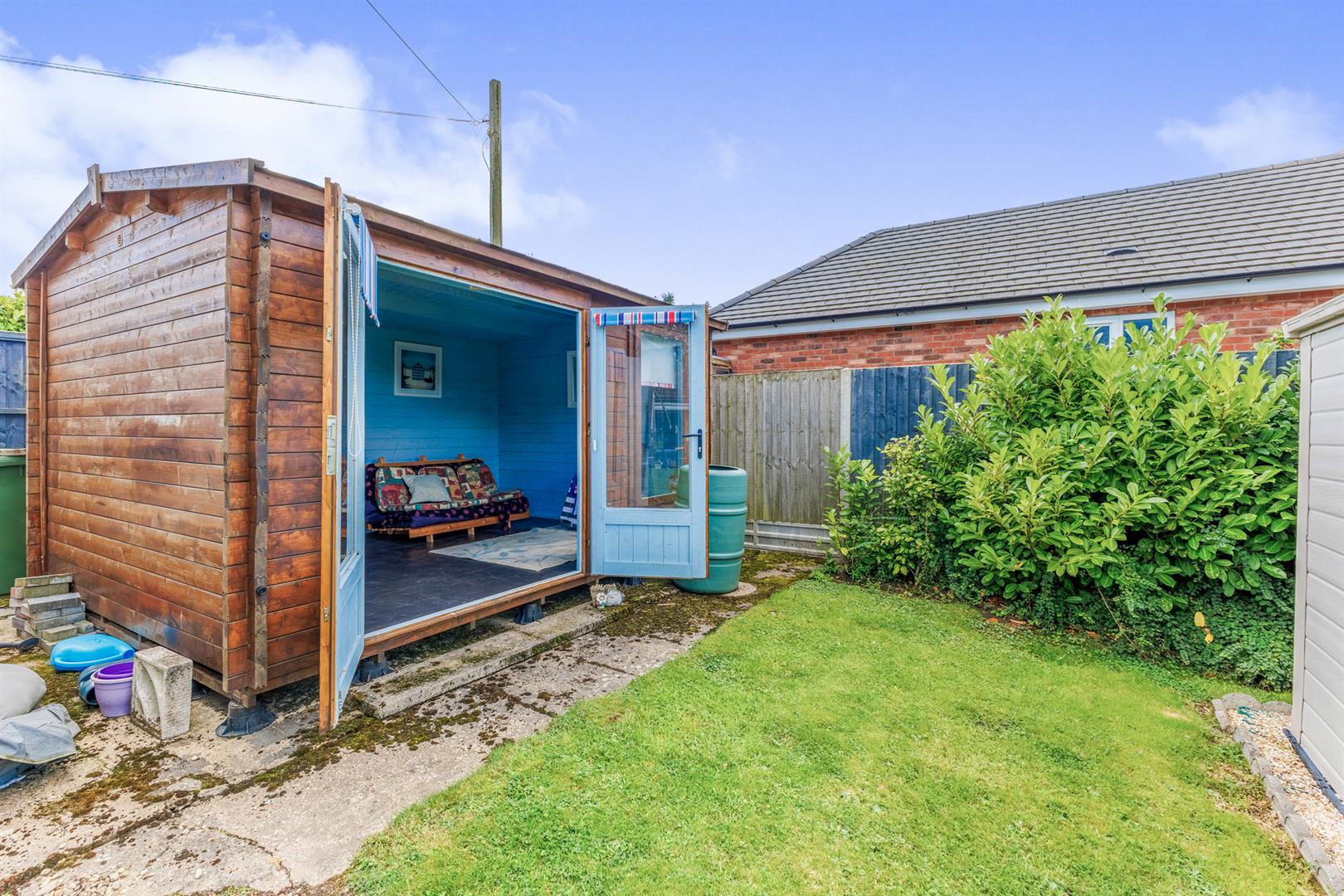 4 bedroom detached bungalow for sale, Nuneaton Road, Bedworth, CV12
