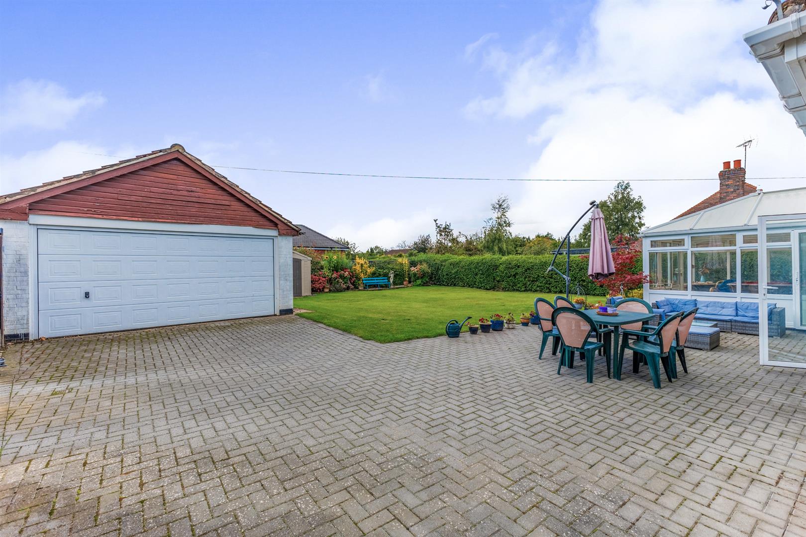 4 bedroom detached bungalow for sale, Nuneaton Road, Bedworth, CV12