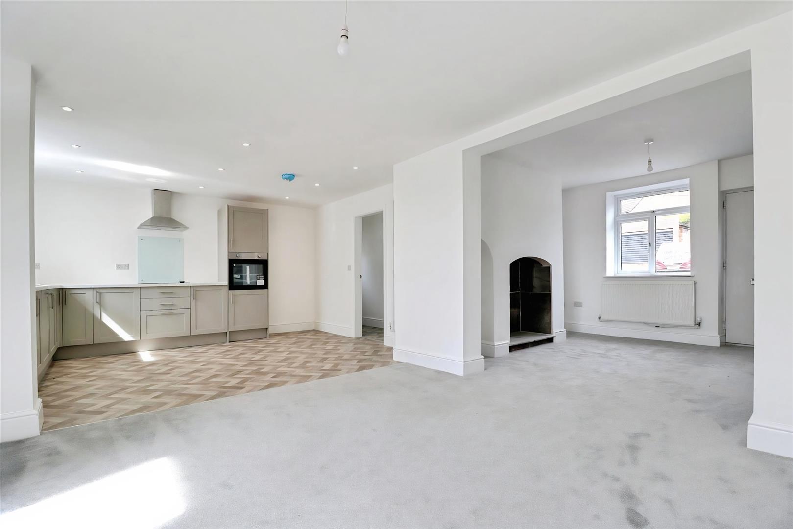 3 bedroom house for sale, Chapel Street, Stoke-On-Trent, ST7, photo 2