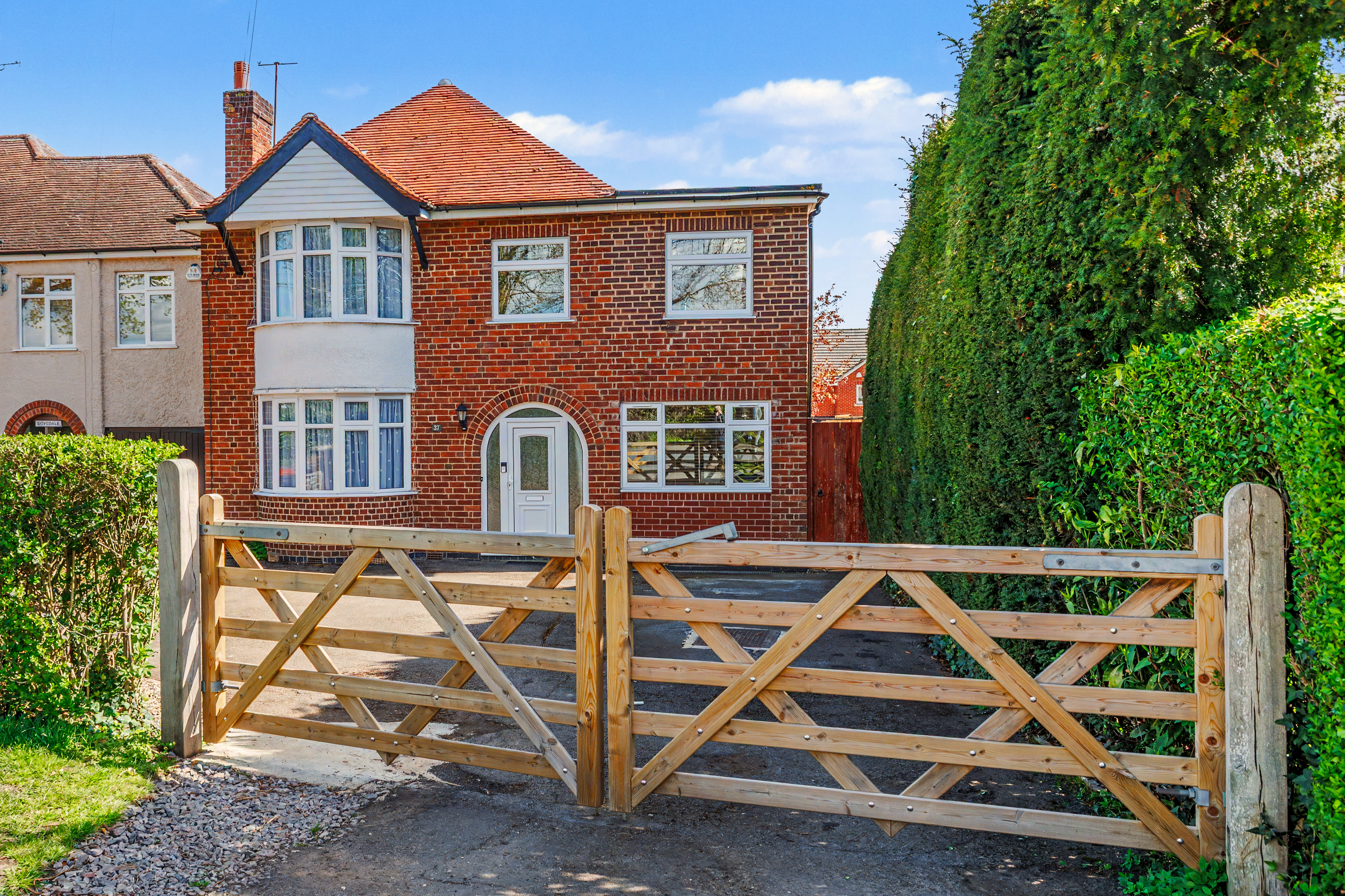 4 bedroom detached house for sale, London Road, Shipston-On-Stour, CV36