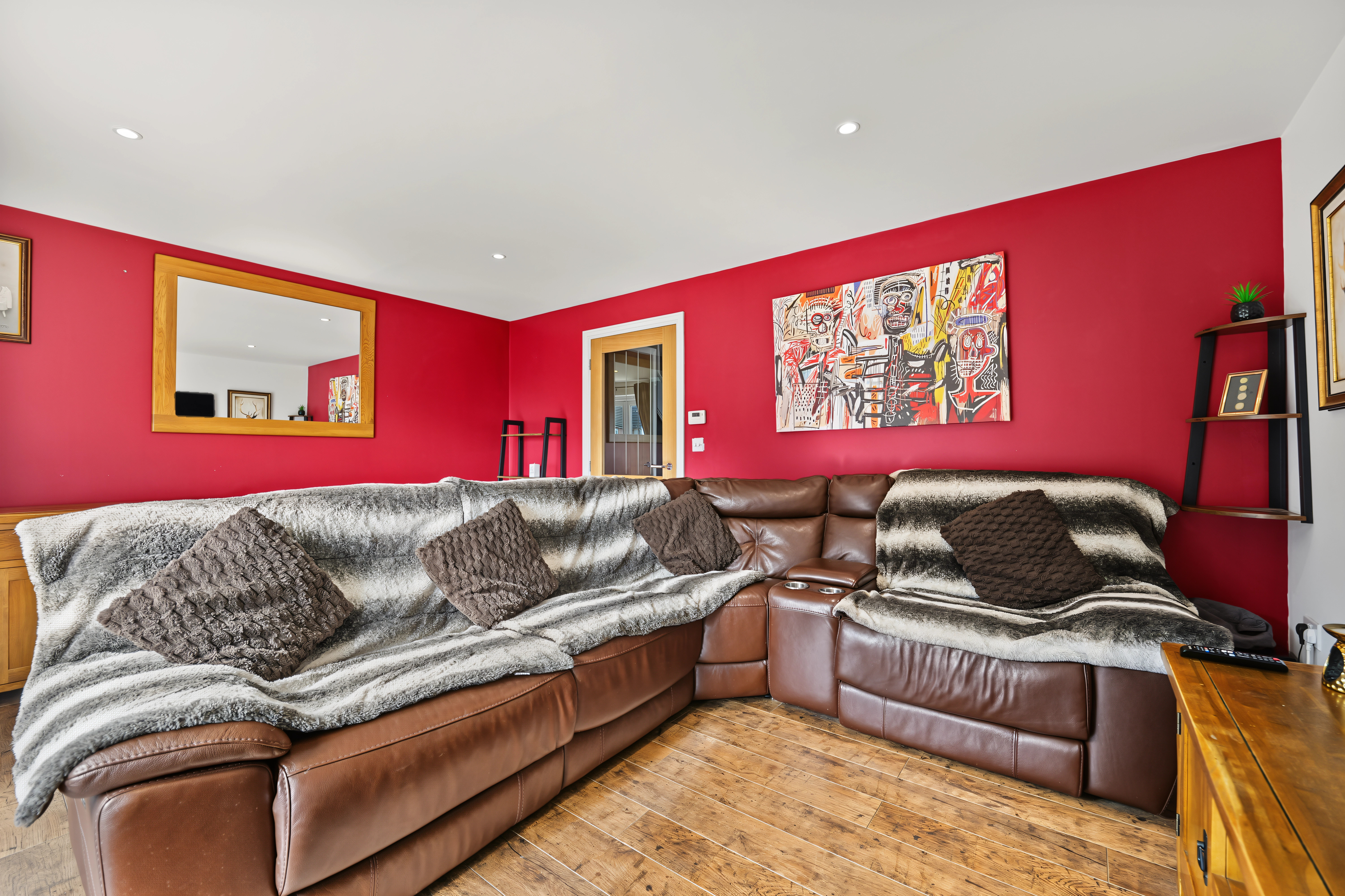 3 bedroom semi detached house for sale, Oakway Drive, Swadlincote, DE11, photo 5