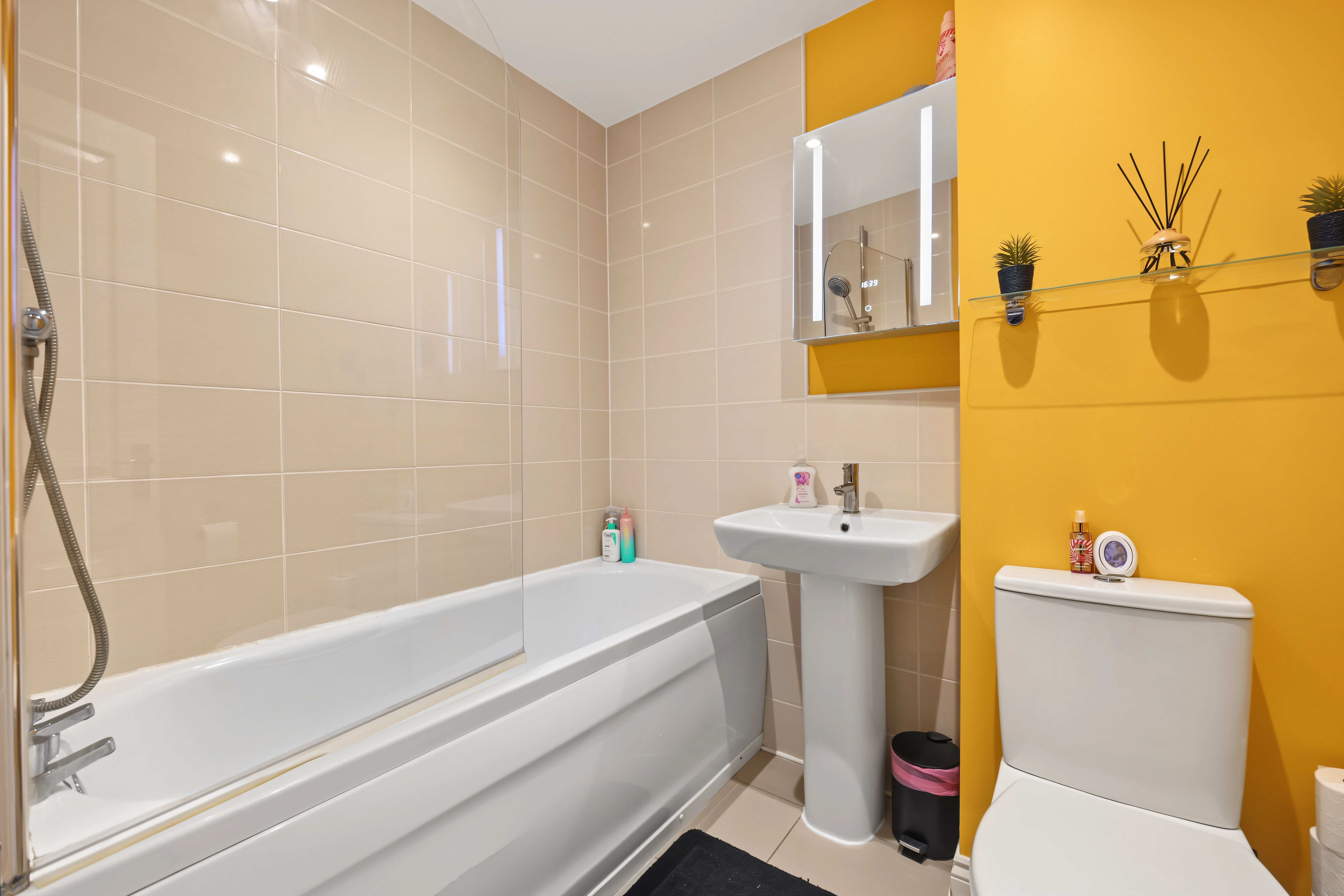 3 bedroom semi detached house for sale, Oakway Drive, Swadlincote, DE11, photo 7 of 20