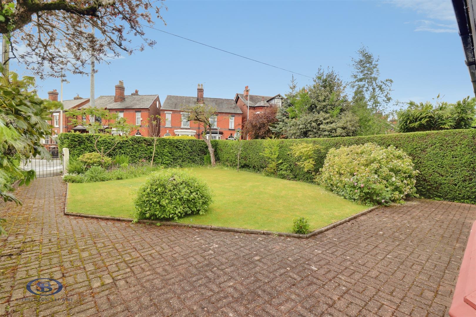 4 bedroom house for sale, Bradwall Road, Sandbach, CW11, photo 2