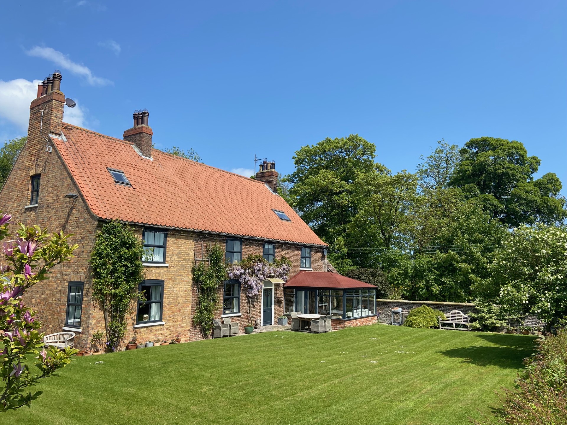 6 bedroom detached house for sale, Dale Farm House Bartindale Road, Filey, YO14