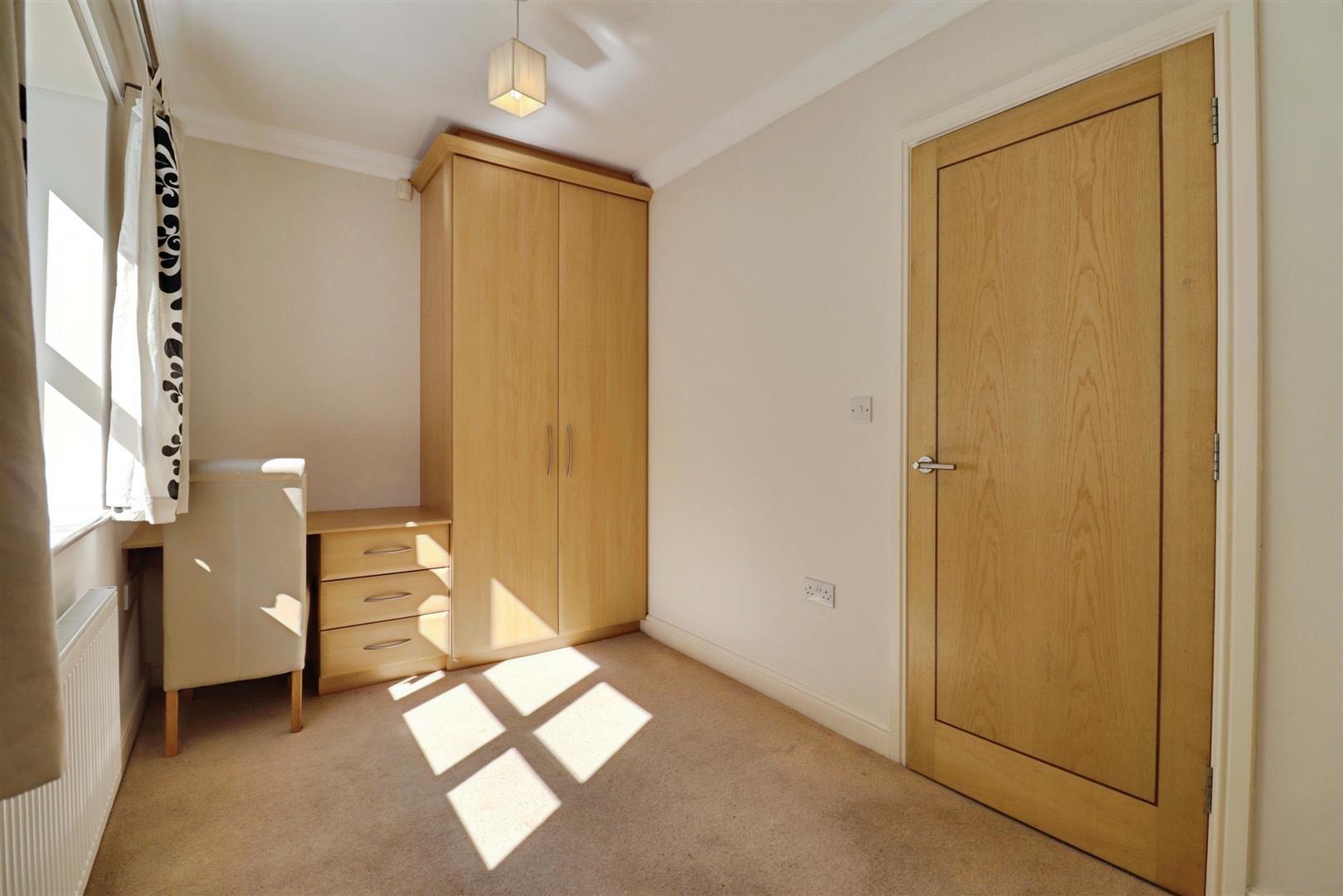 2 bedroom flat for sale, The Mill, Newcastle, ST5, photo 9 of 10
