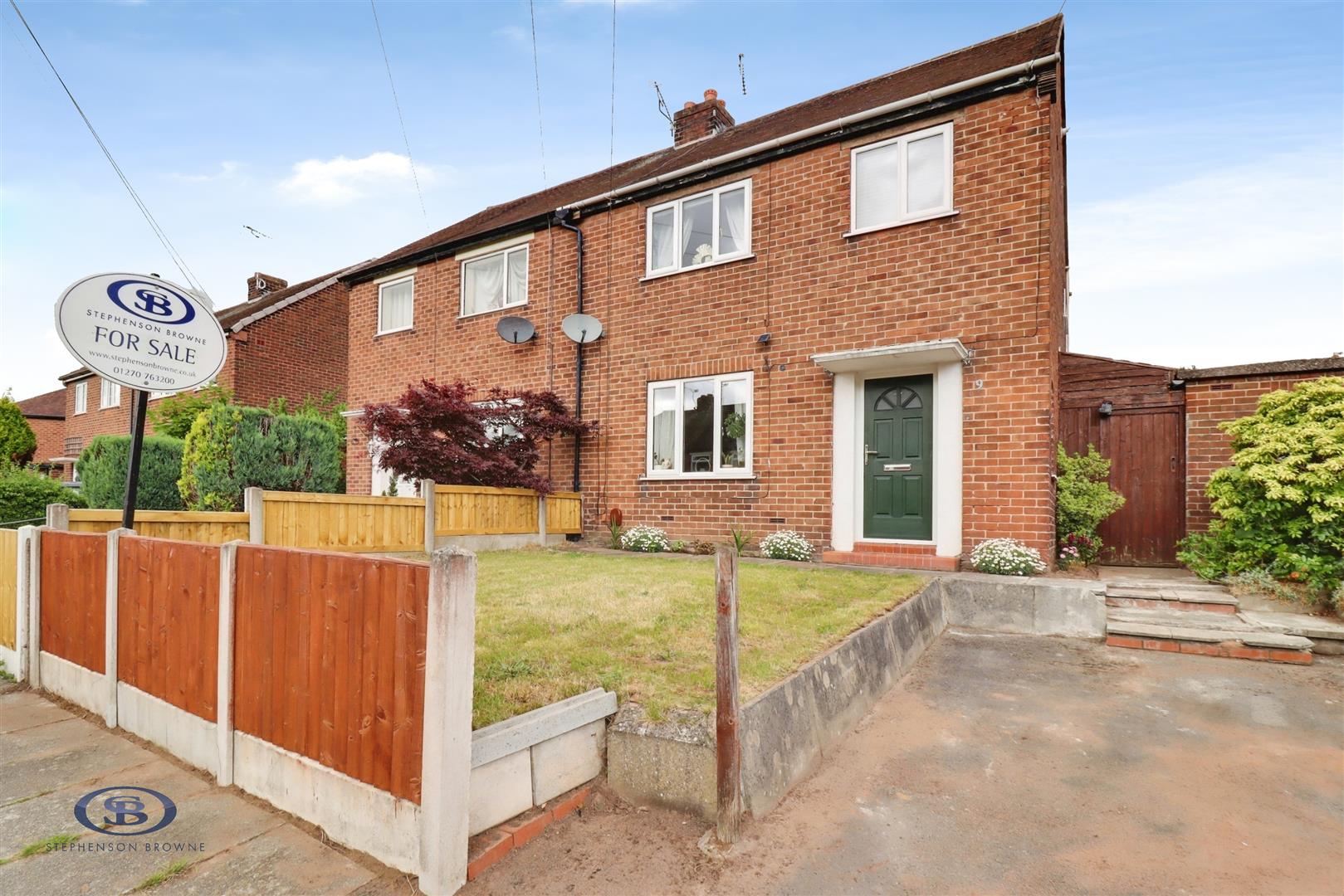 3 bedroom house for sale, Latham Road, Sandbach, CW11