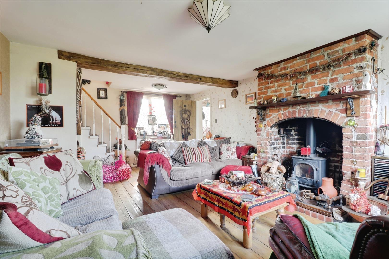 3 bedroom other for sale, Waggon Cottages Nantwich Road, Stoke-On-Trent, ST7, photo 2