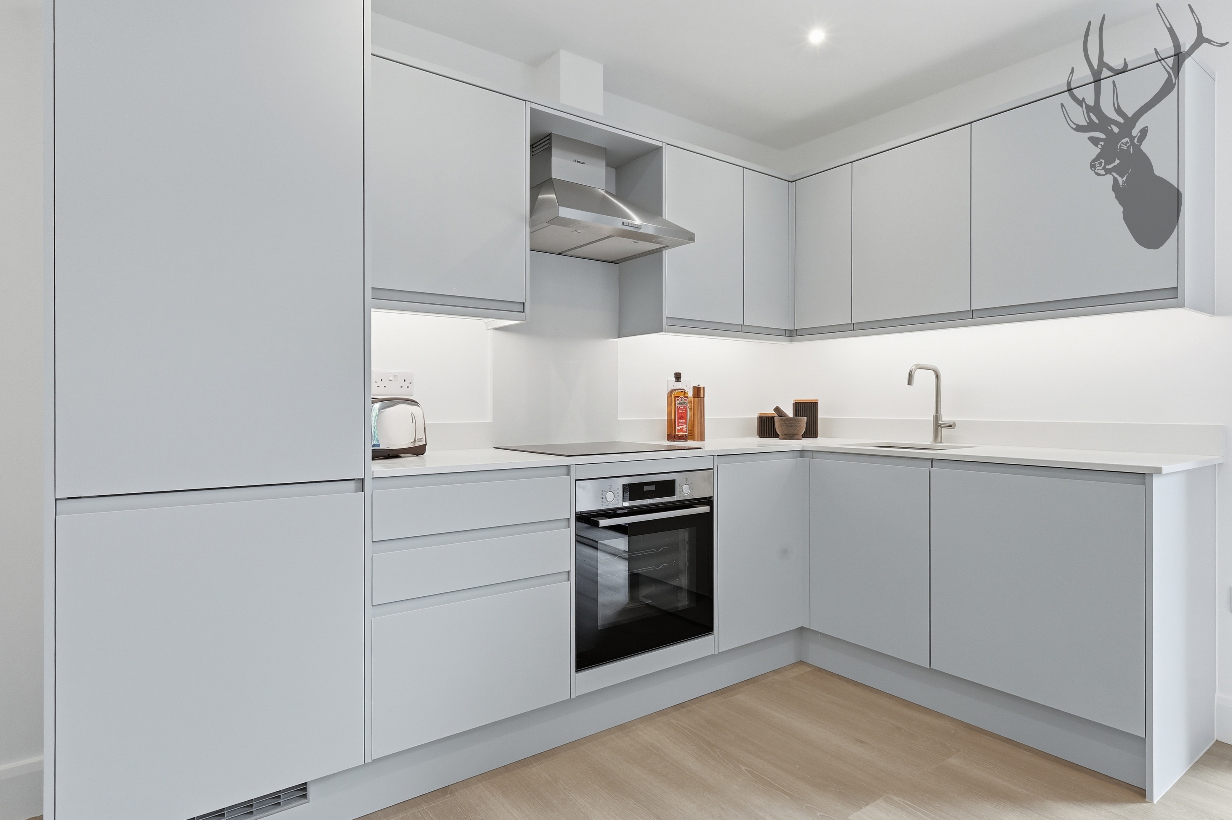 2 bedroom flat for sale, Sentinel House, Woodford Green, IG8, photo 4