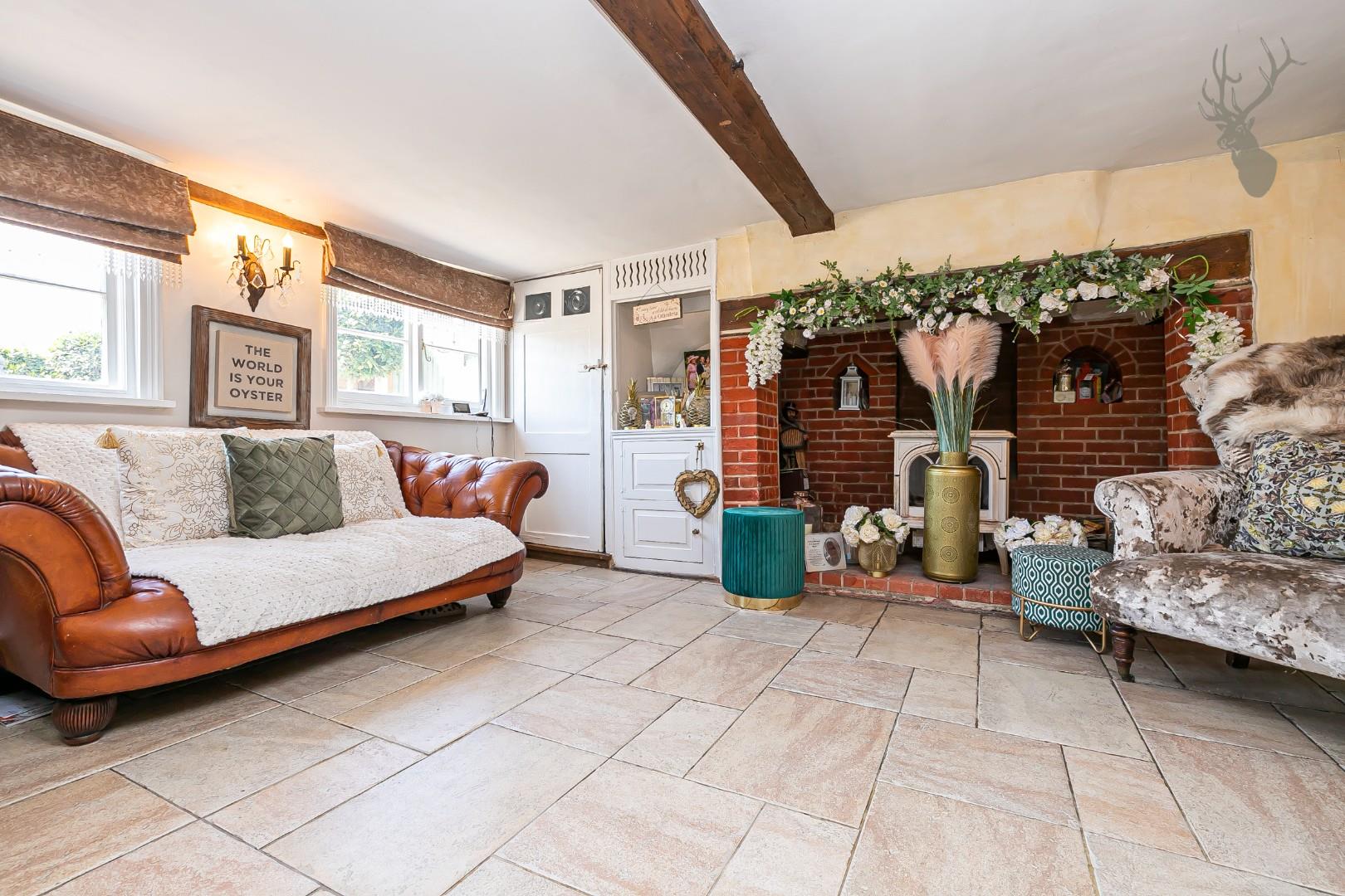 3 bedroom detached house for sale, Fairlawn Epping Road, Waltham Abbey, EN9, photo 4