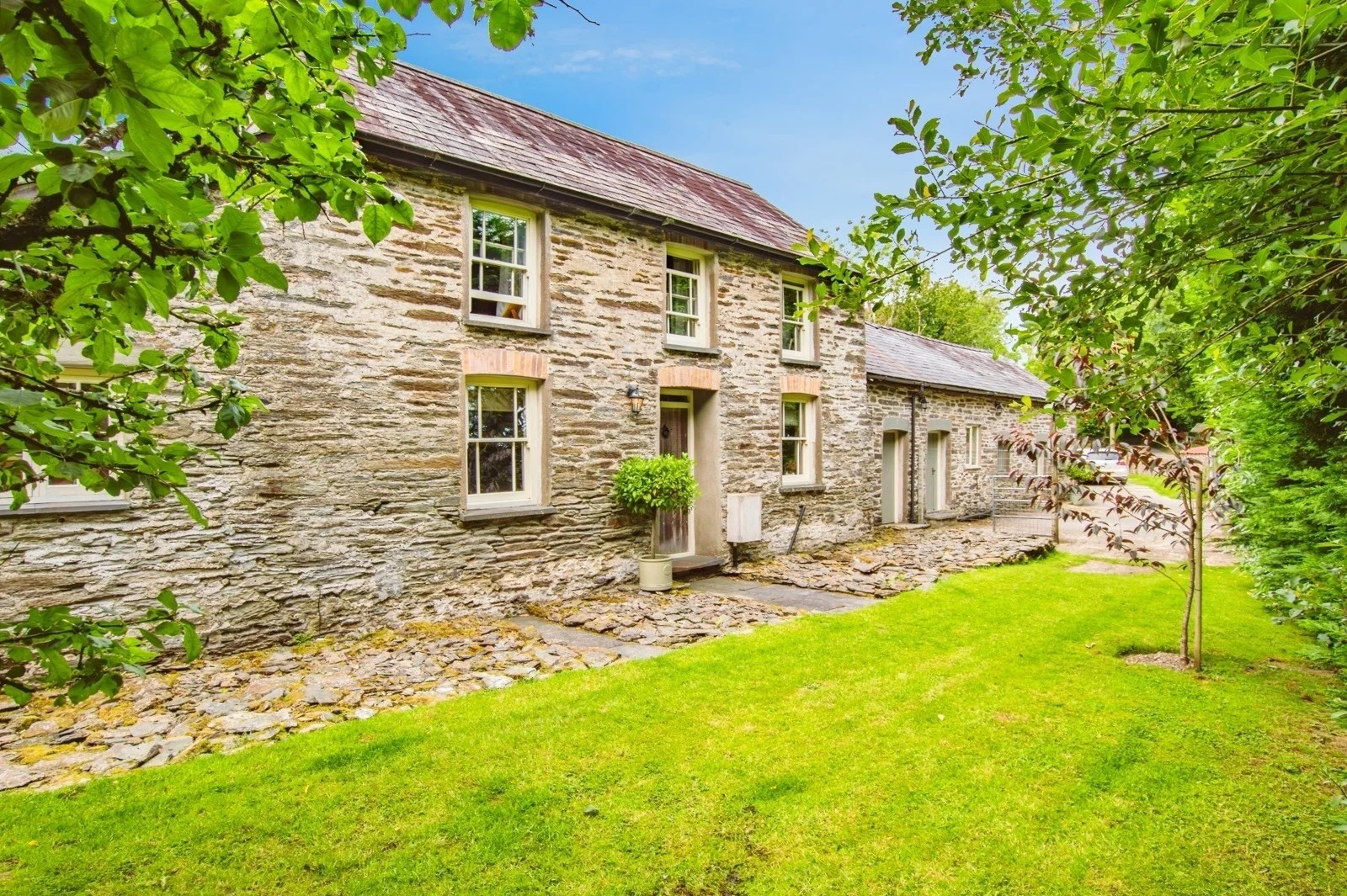 3 bedroom detached house for sale, Penrhiw, Llandysul, SA44