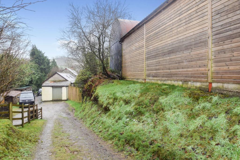 3 bedroom detached house for sale, Penrhiw, Llandysul, SA44