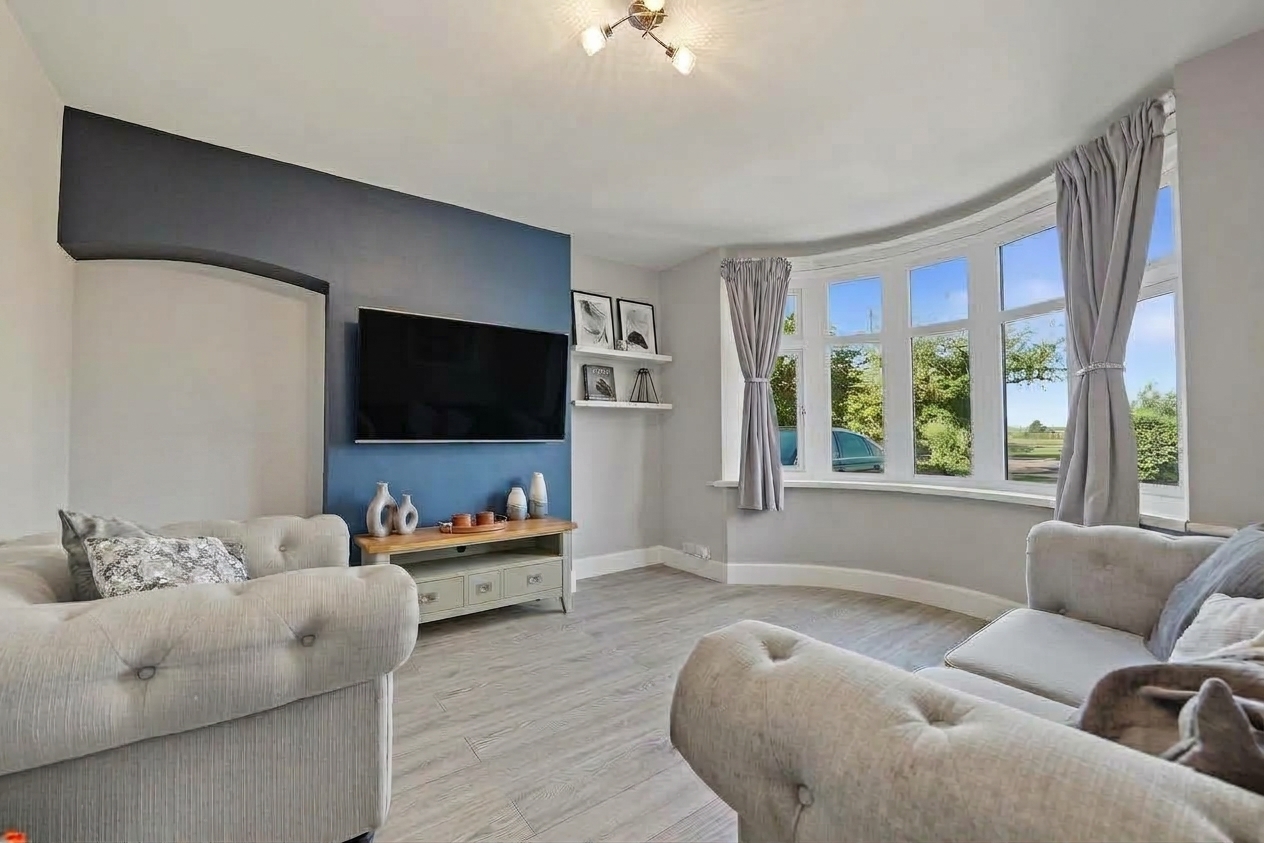 3 bedroom semi detached house for sale, Higham Lane, Nuneaton, CV11