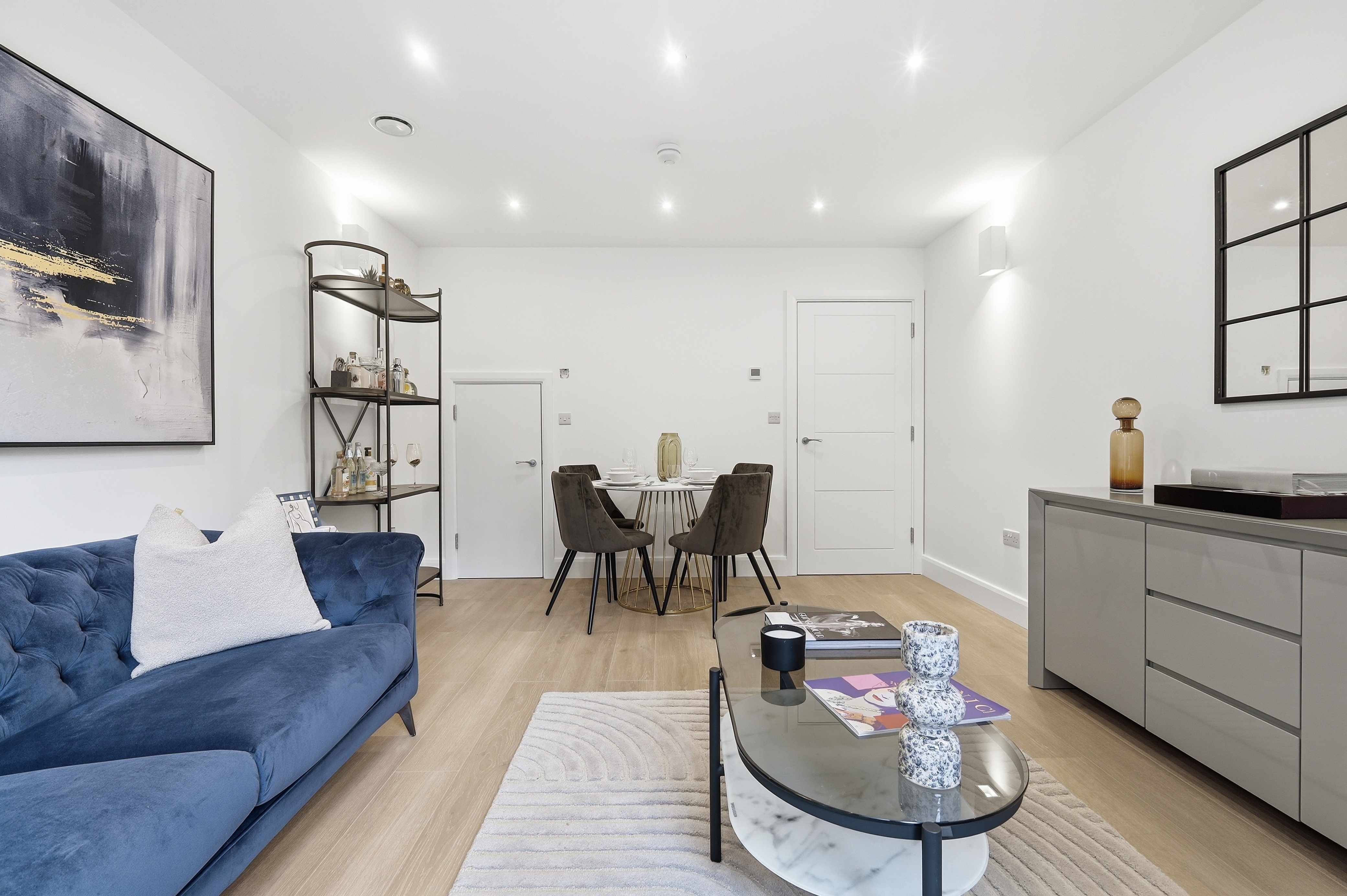 3 bedroom terraced house for sale, Shield Walk, Woodford Green, IG8, photo 3