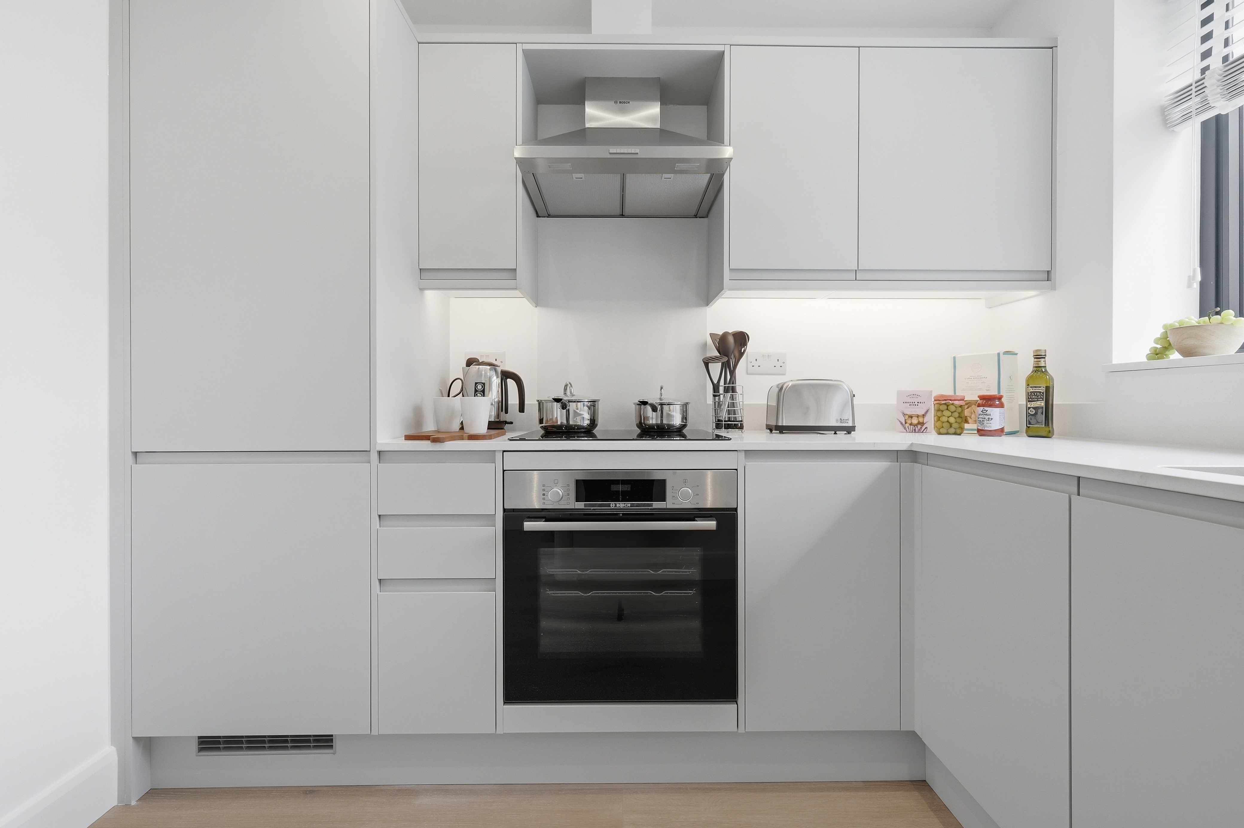 3 bedroom terraced house for sale, Shield Walk, Woodford Green, IG8, photo 7 of 18