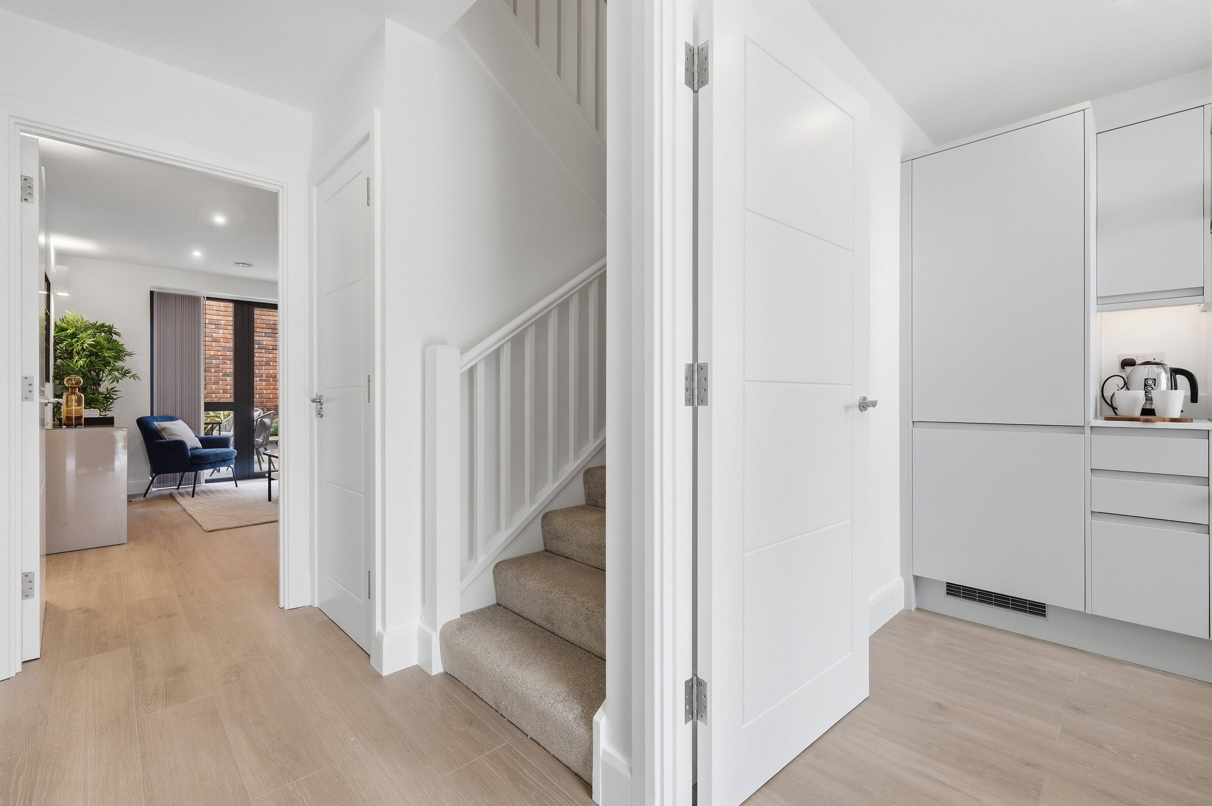 3 bedroom terraced house for sale, Shield Walk, Woodford Green, IG8, photo 9 of 18