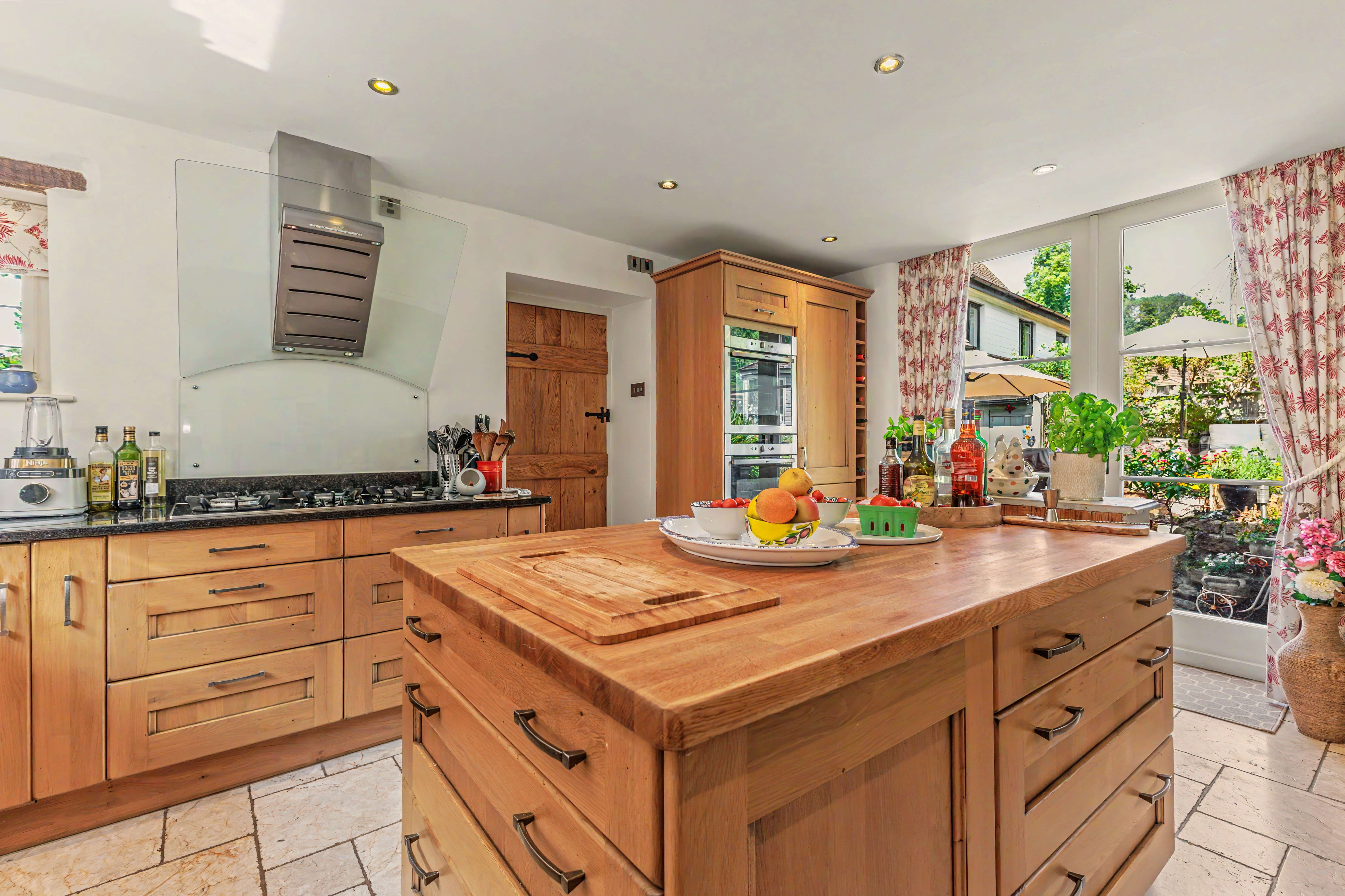 4 bedroom semi detached house for sale, Church Cottage, Southam, CV47