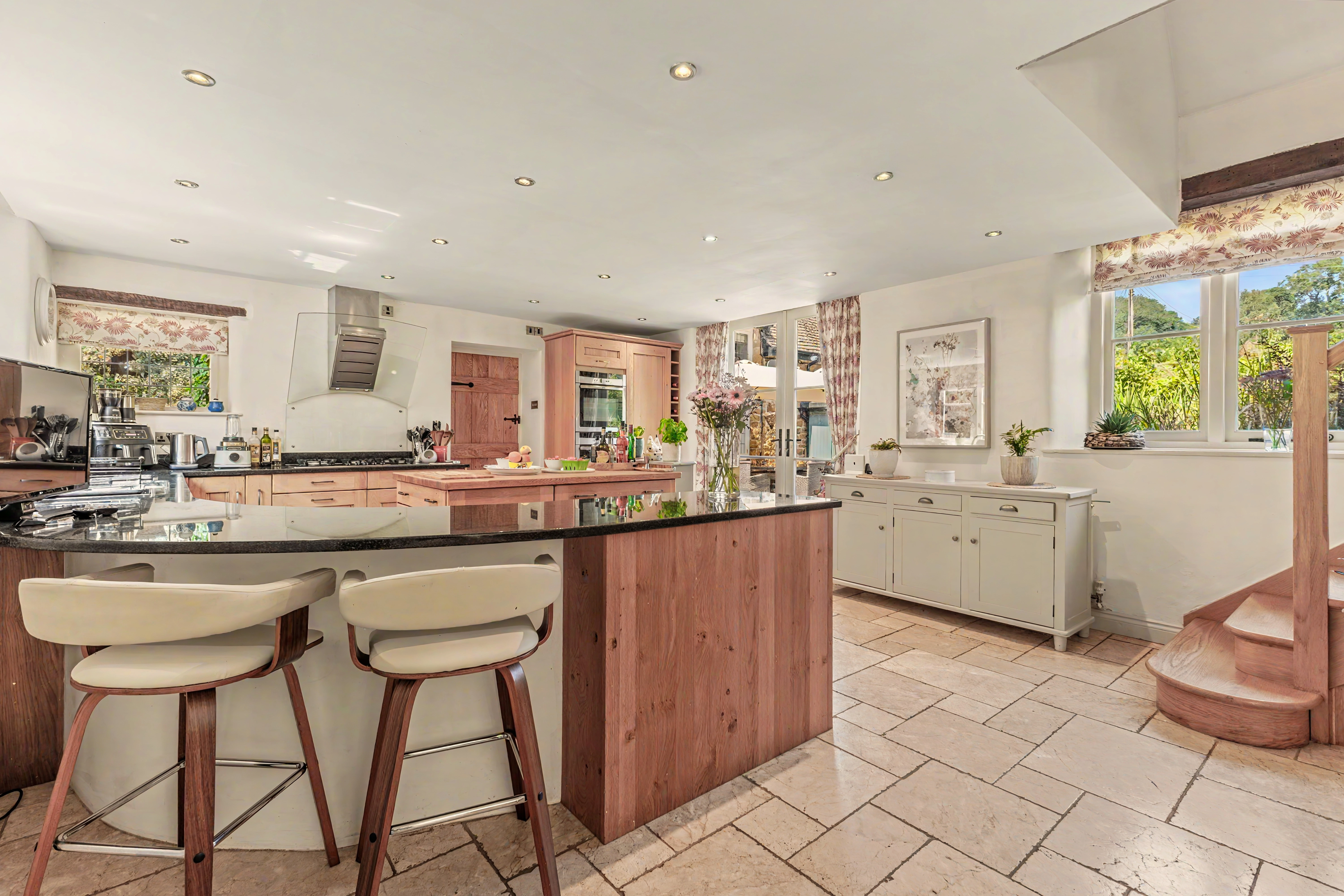 4 bedroom semi detached house for sale, Church Cottage, Southam, CV47