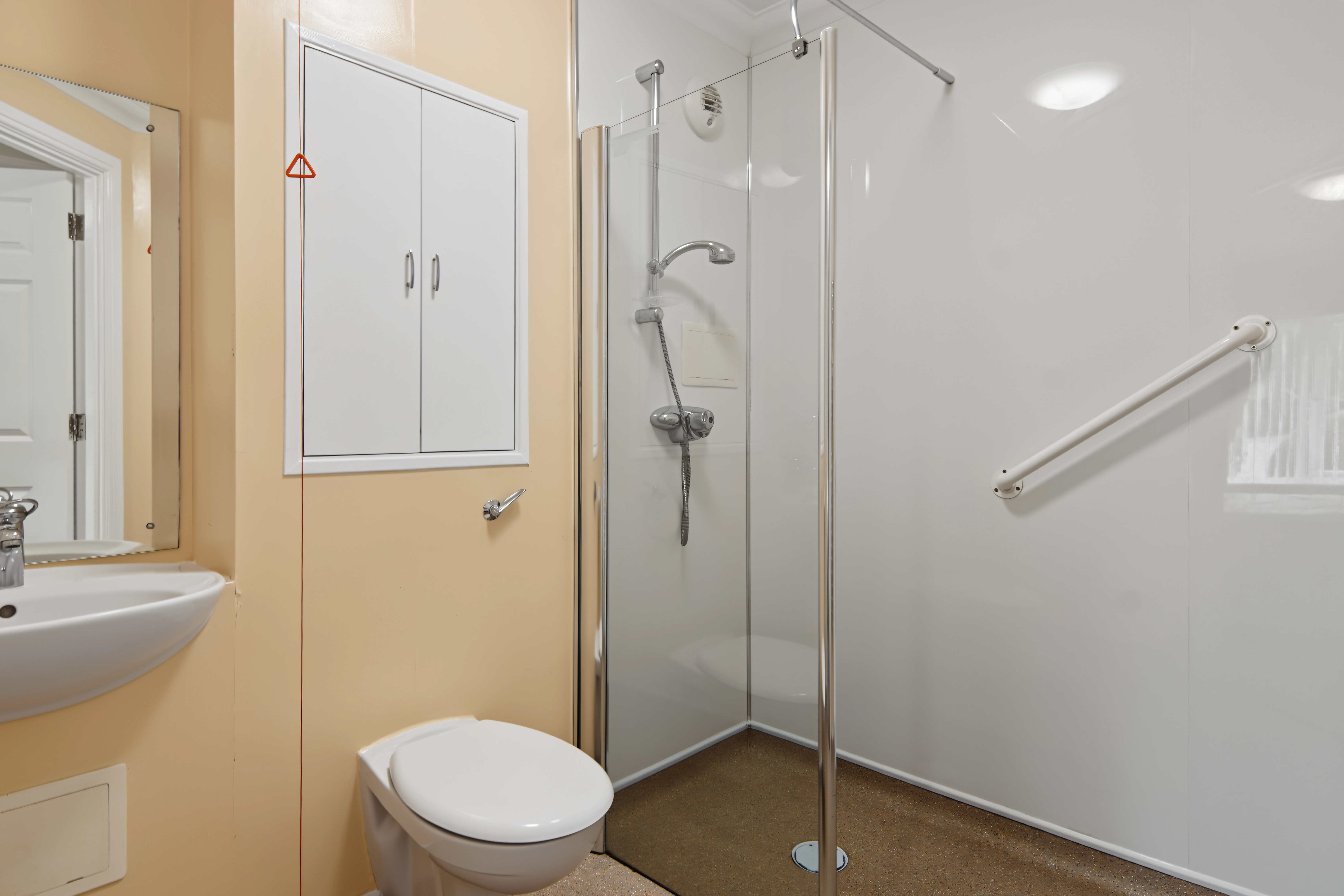 1 bedroom flat for sale, Boveney Bede Village Hospital Lane, Bedworth, CV12, photo 4