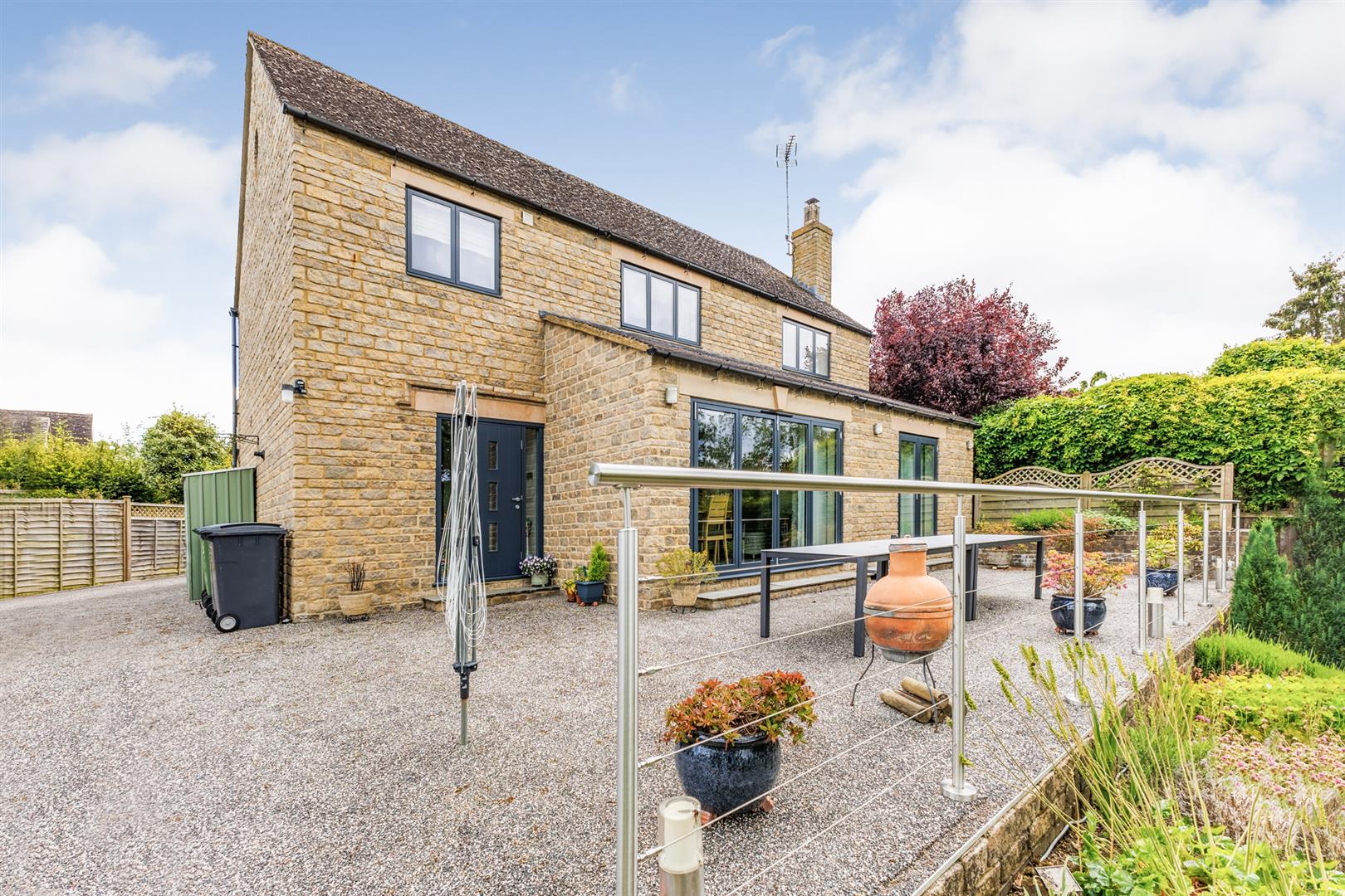 4 bedroom detached house for sale, Brook House Cotswold Close, Shipston-On-Stour, CV36